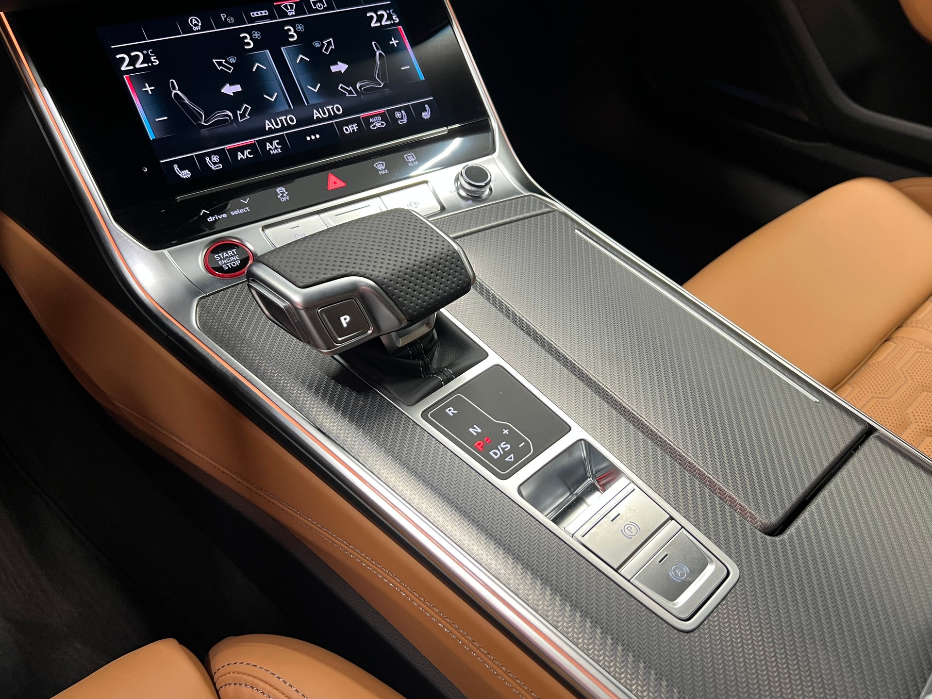 AUDI RS6 Avant 4.0 TFSI V8 Performance quattro-image-23