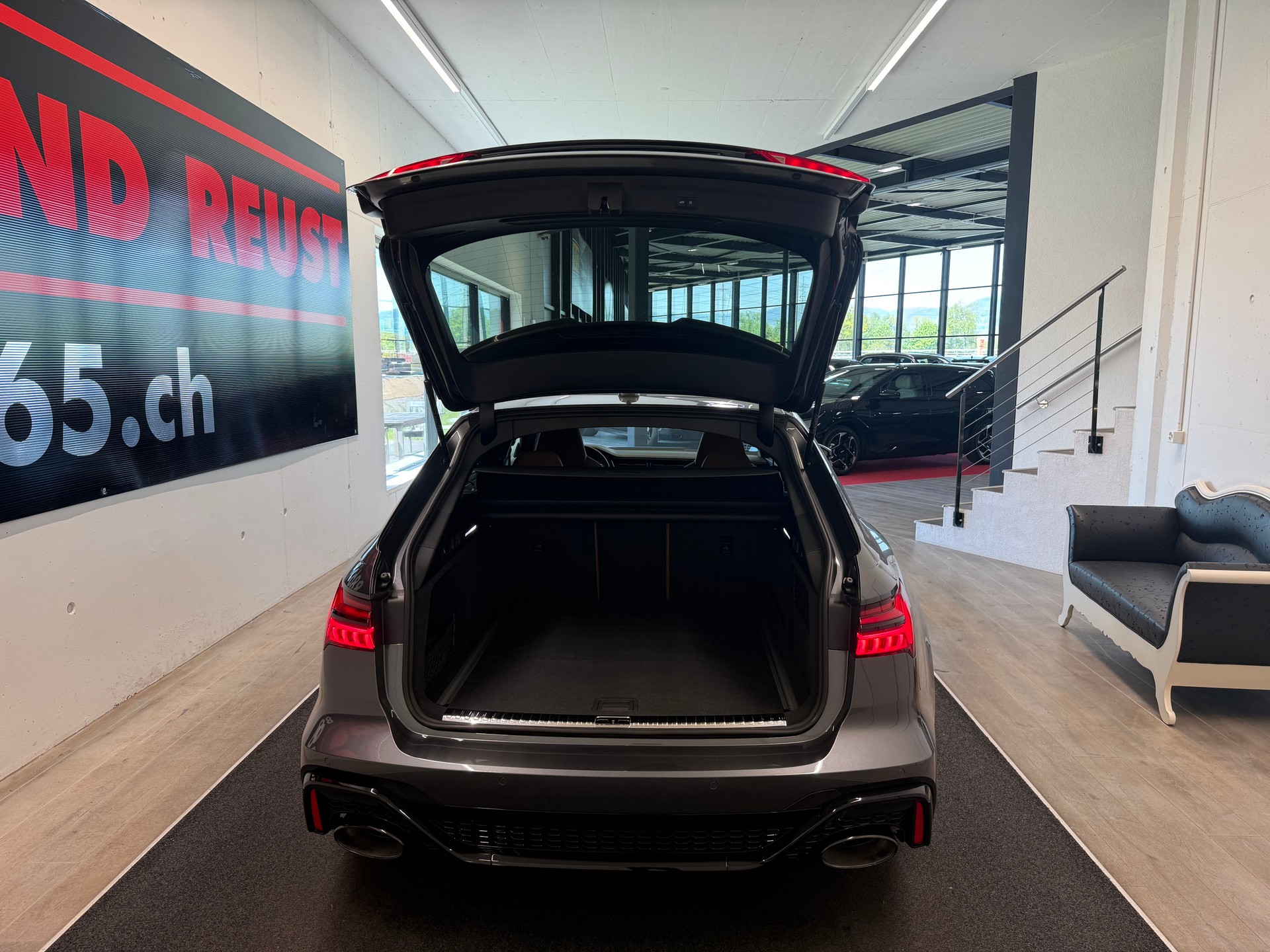 AUDI RS6 Avant 4.0 TFSI V8 Performance quattro-image-9