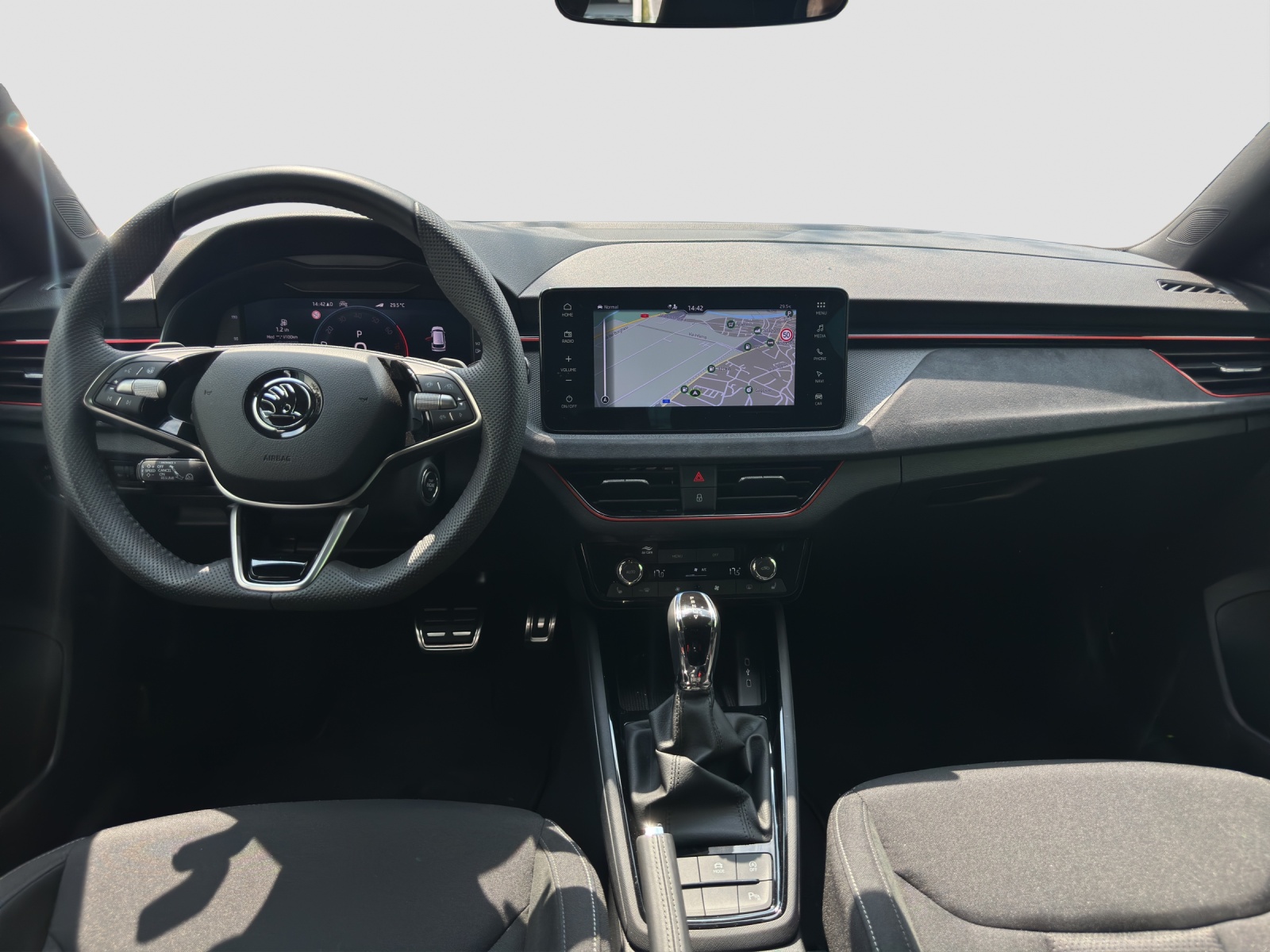 SKODA Kamiq 1.0 TSI Selection DSG-image-8