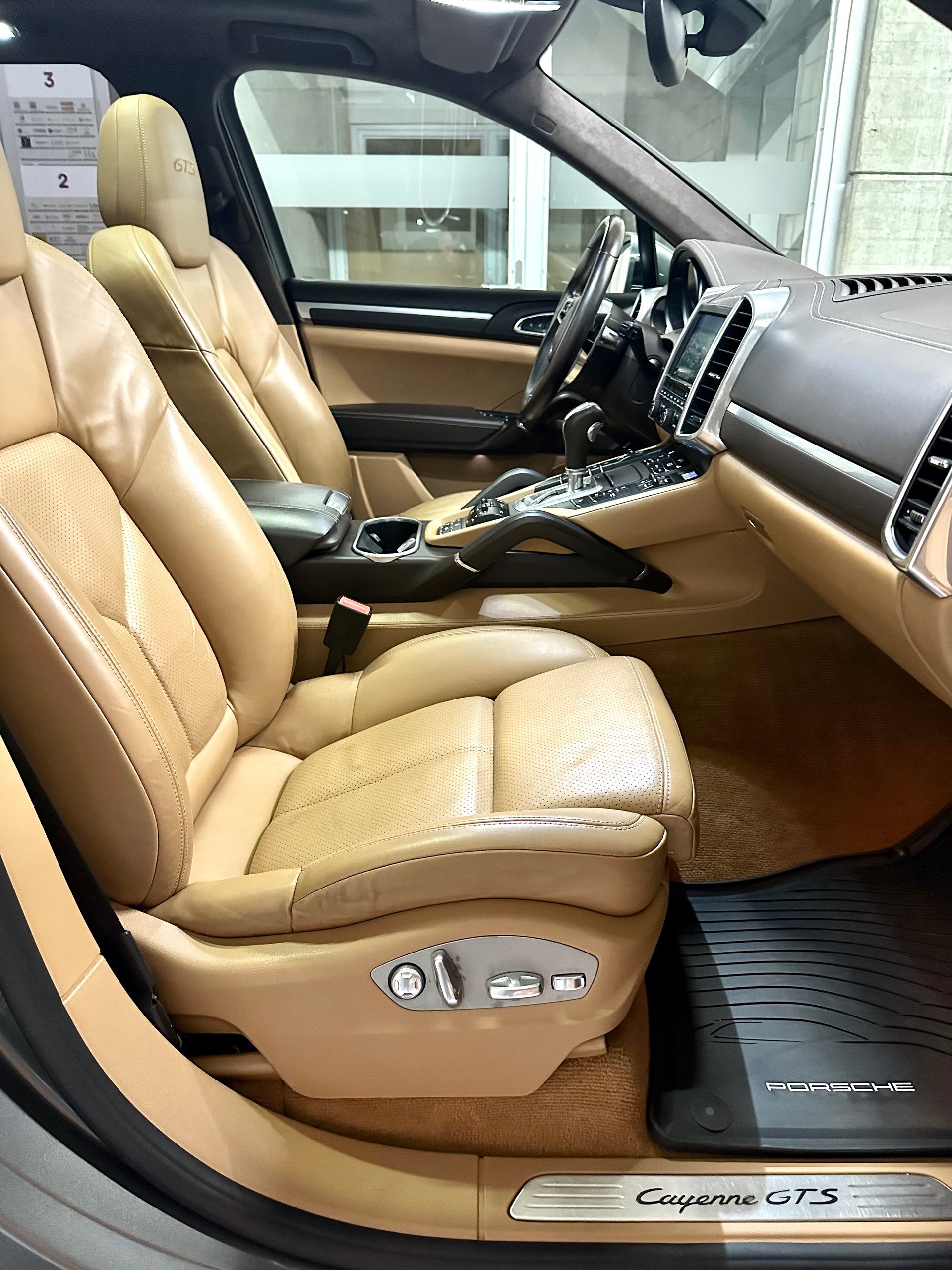 PORSCHE Cayenne GTS-image-12