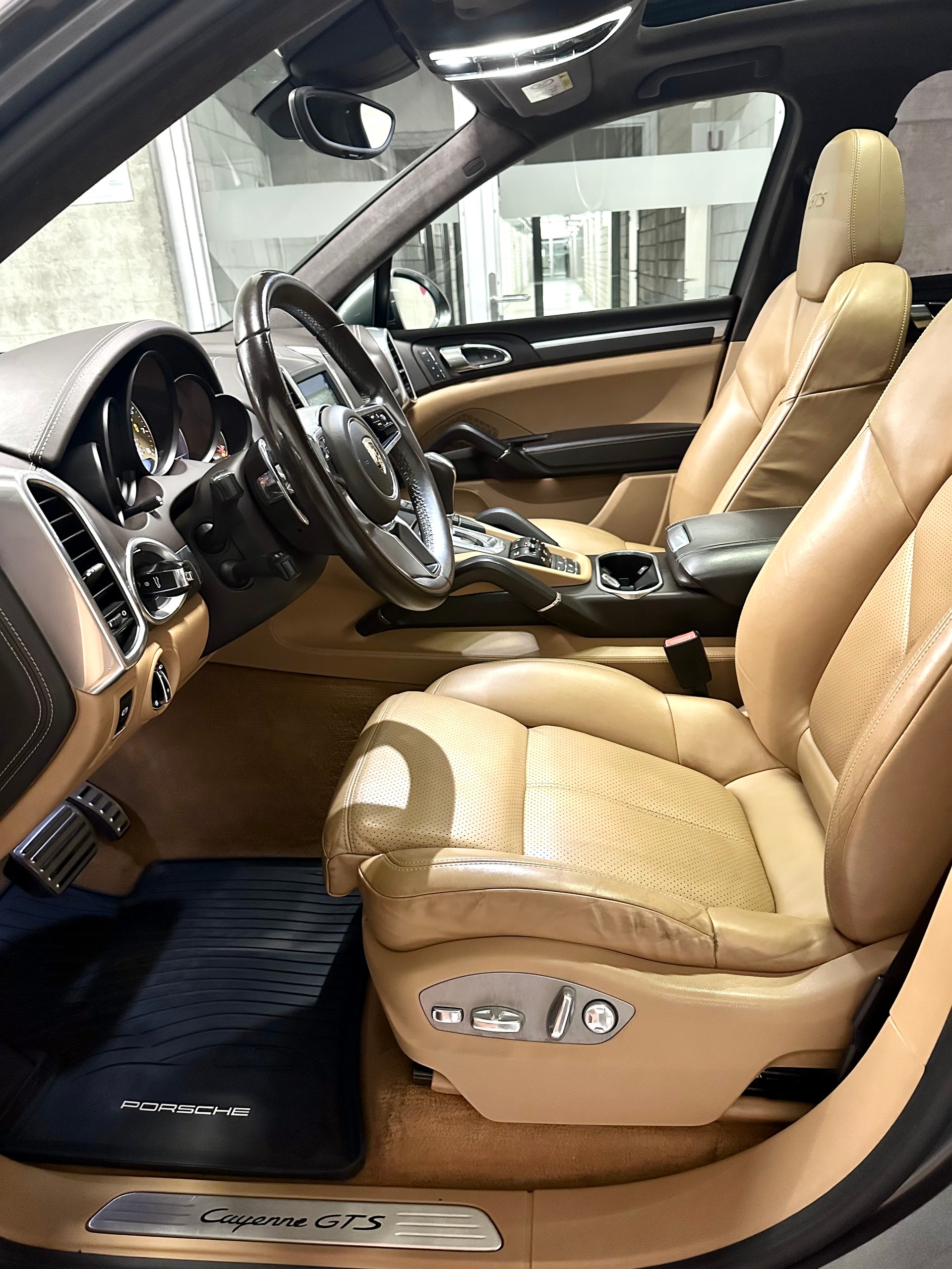 PORSCHE Cayenne GTS-image-11