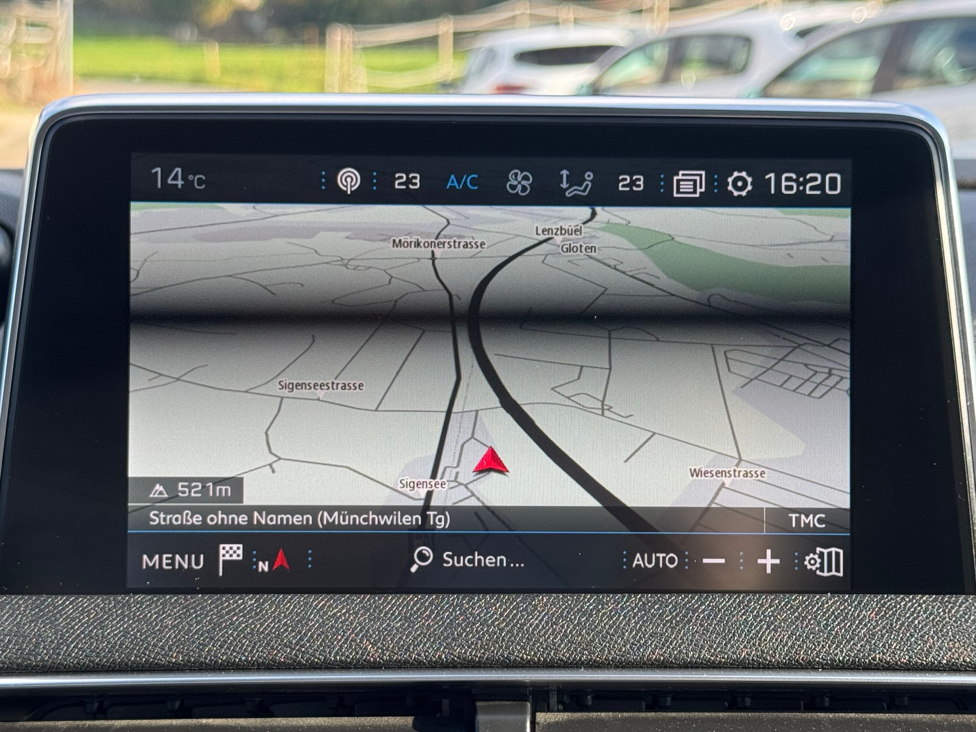PEUGEOT 5008 1.2 Pure Tech Allure EAT8-image-10