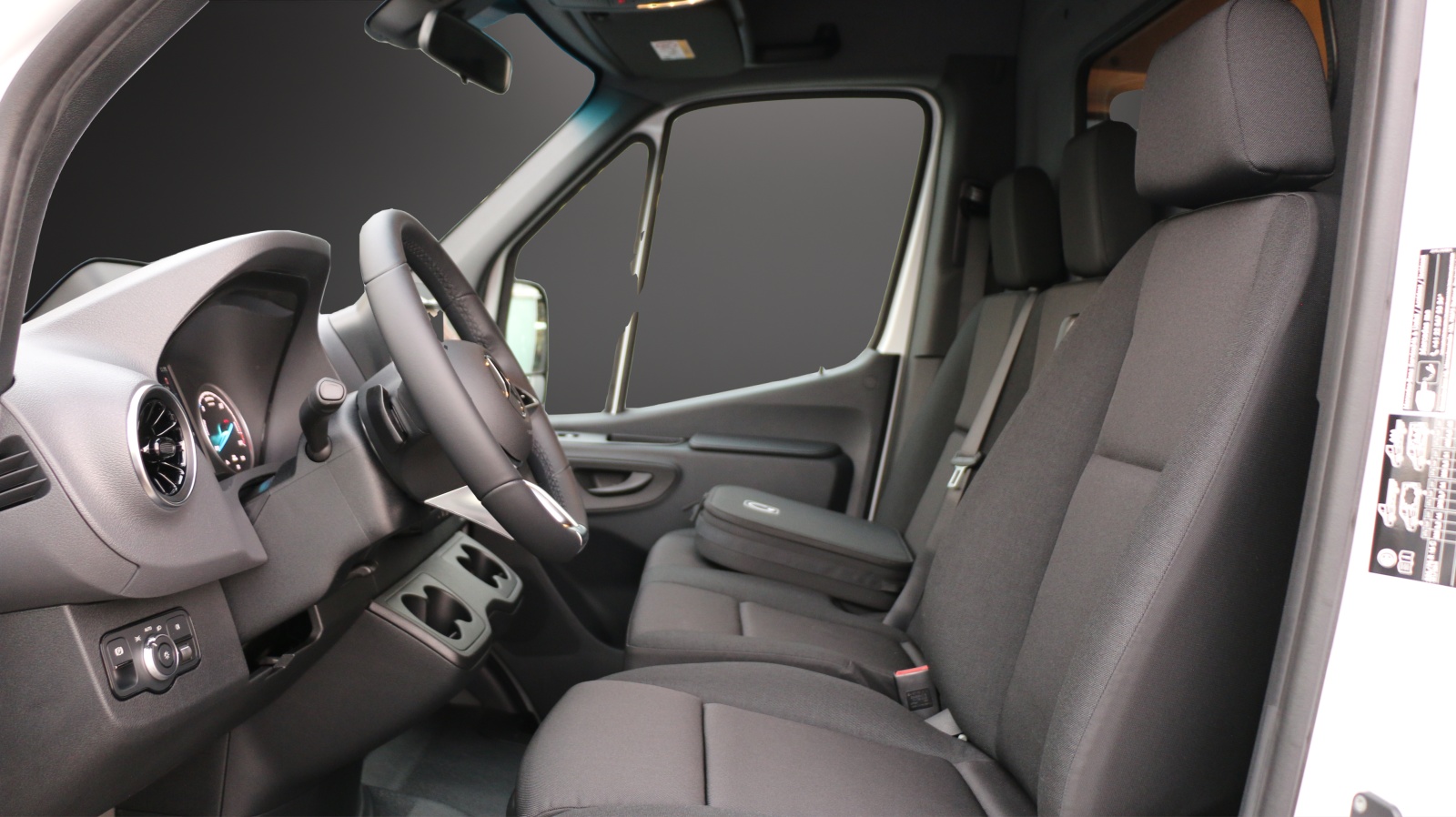 MERCEDES-BENZ eSprinter 320 PRO KA 3665mm S Worker-image-7