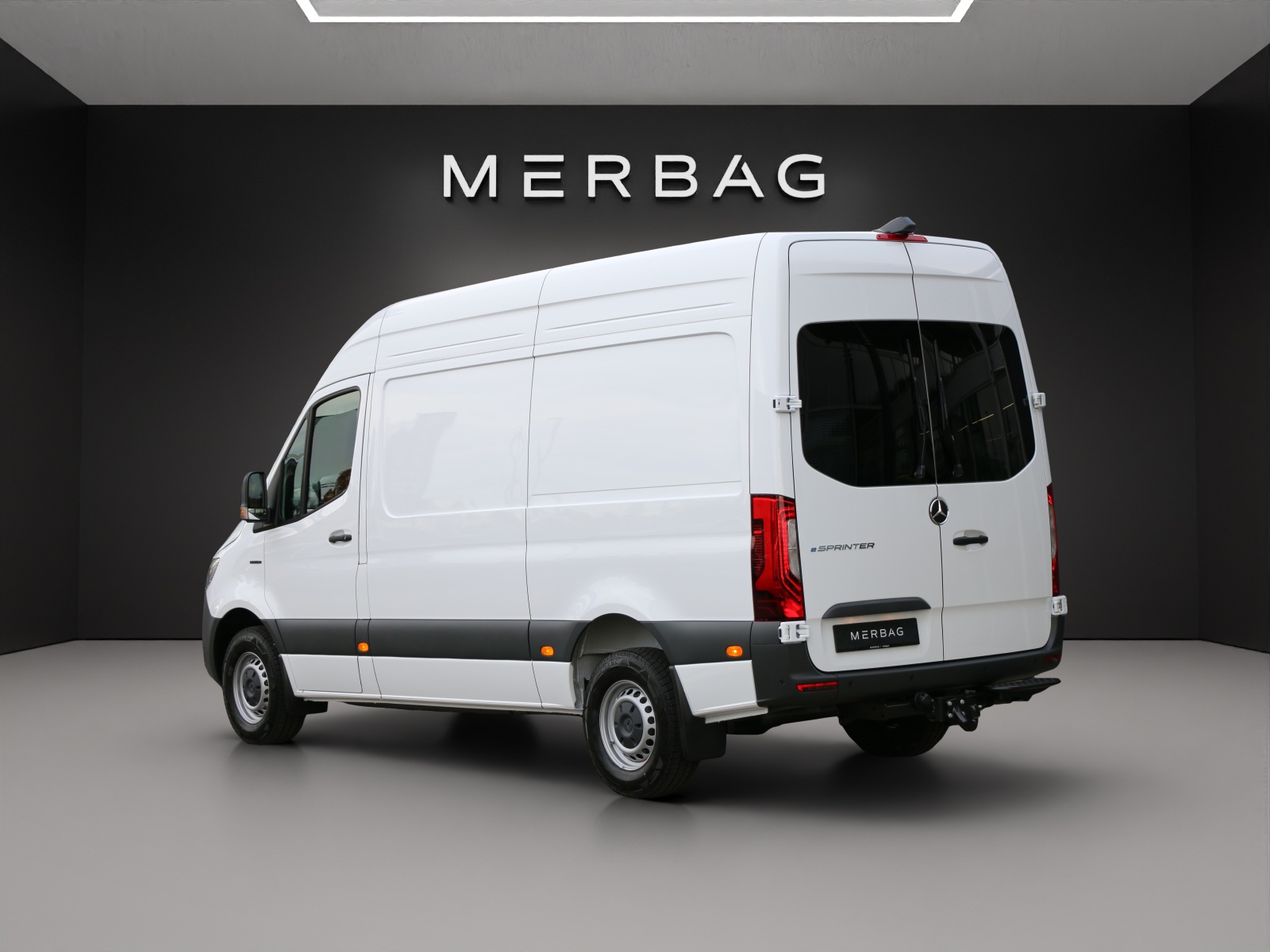 MERCEDES-BENZ eSprinter 320 PRO KA 3665mm S Worker-image-2