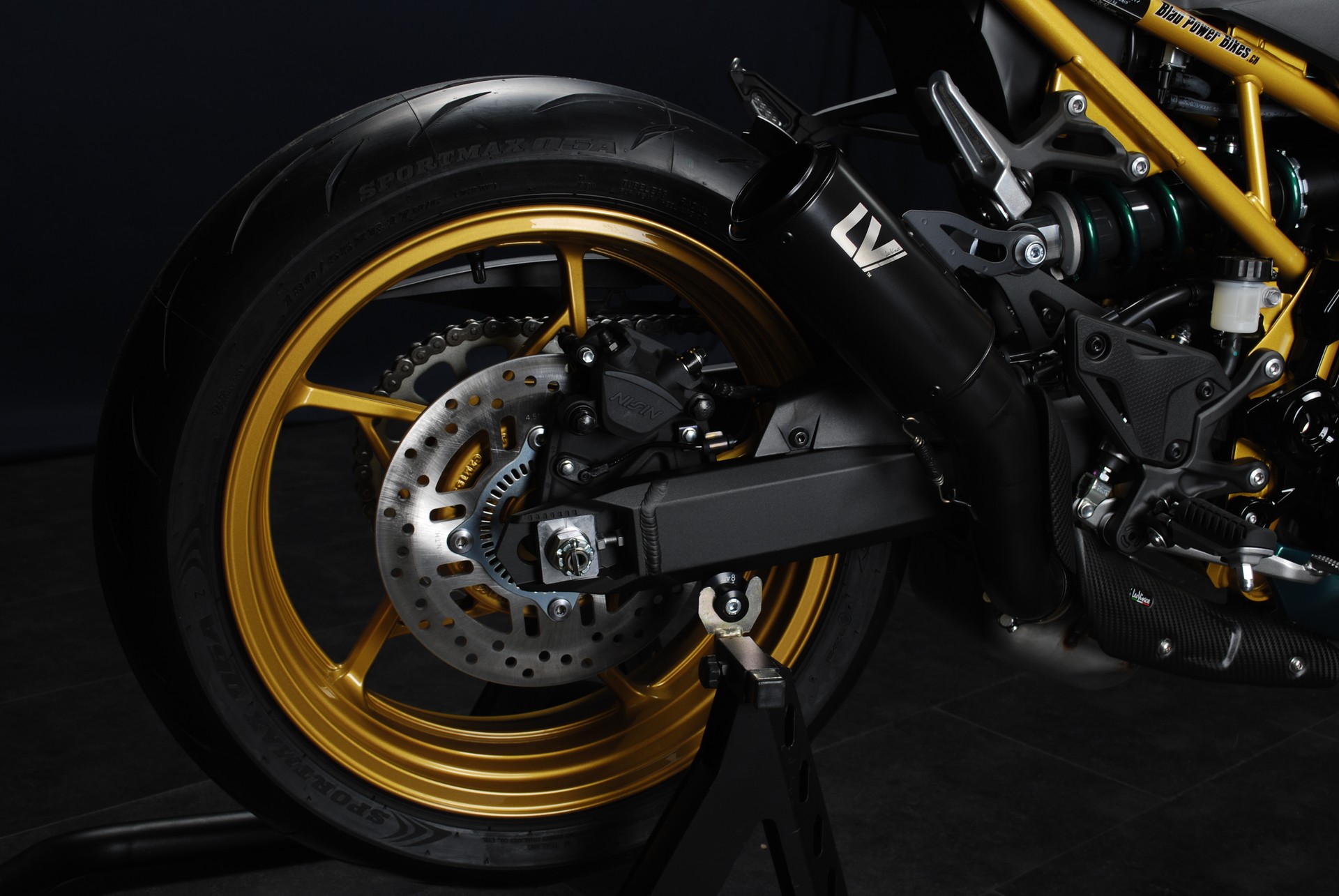 KAWASAKI Z 900 (35kW) MY26 - Sonderumbau-showroom-element-1