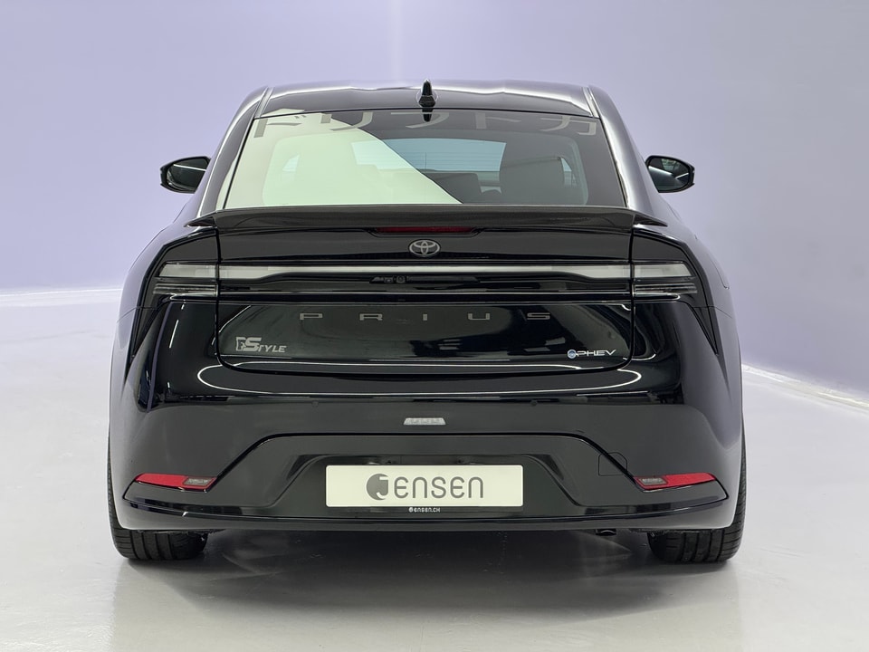 Prius Plug-in Hybrid 2.0 Style Drift Force Edition