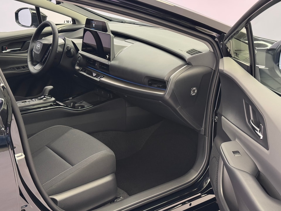 Prius Plug-in Hybrid 2.0 Style Drift Force Edition