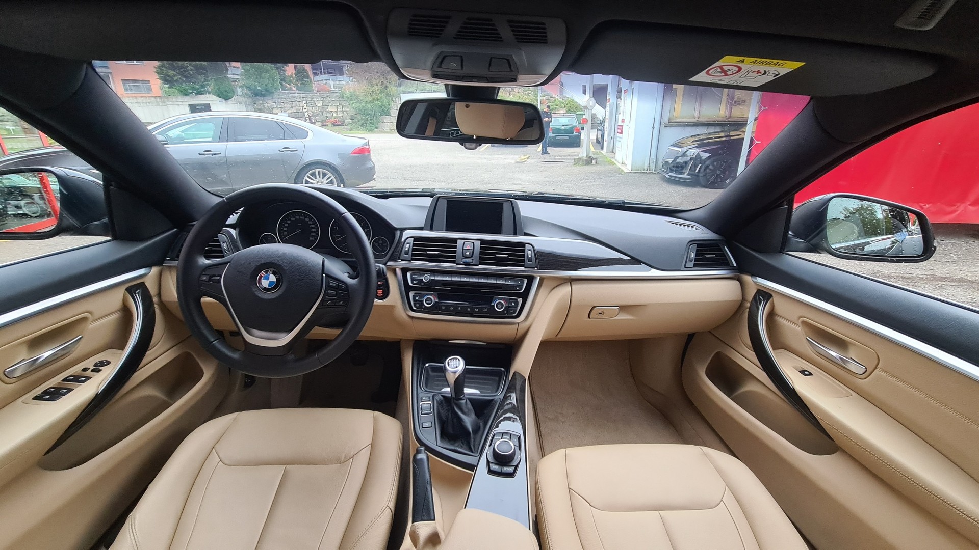 BMW 420i Gran Coupé xDrive Luxury Line-image-8
