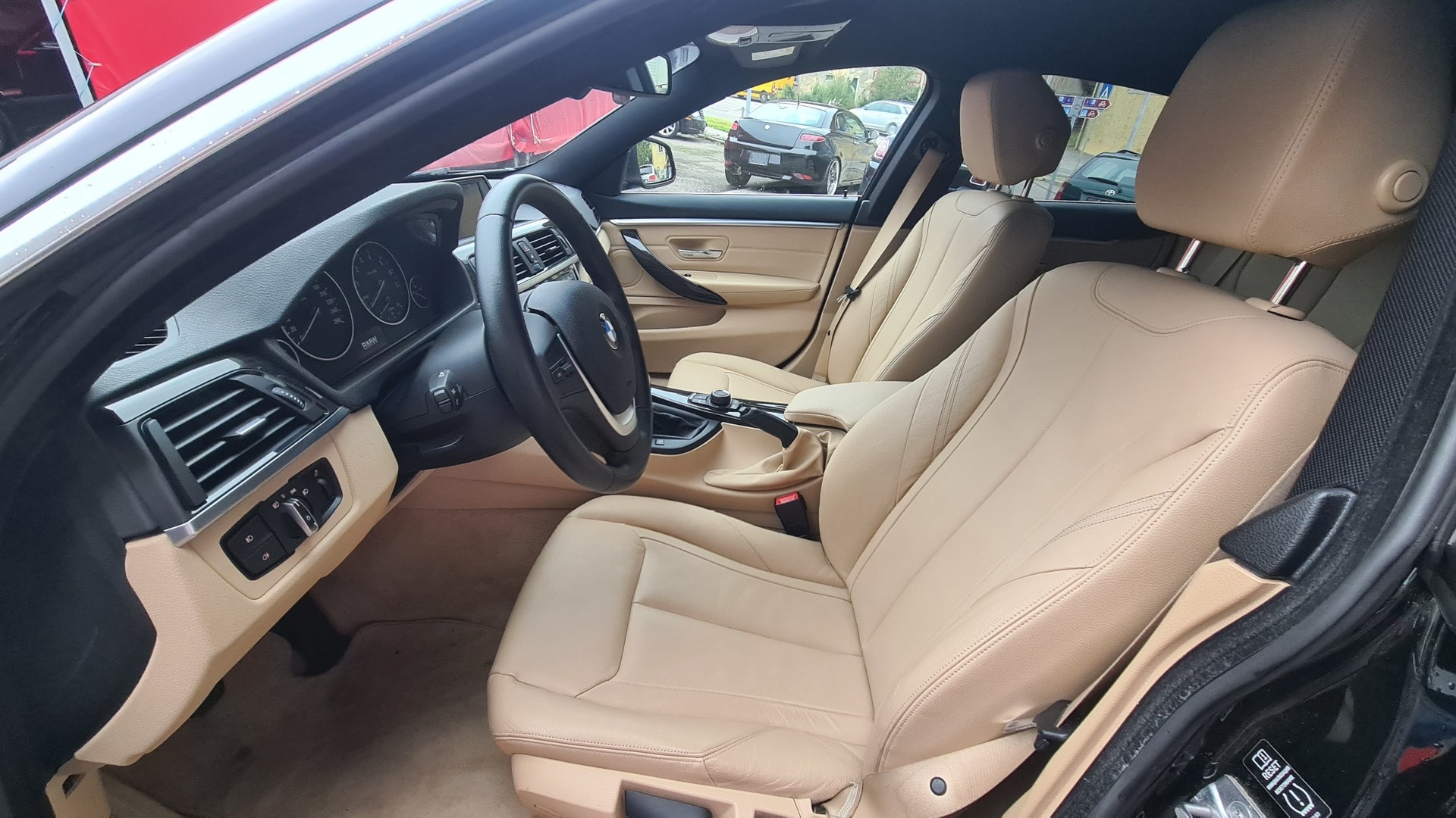 BMW 420i Gran Coupé xDrive Luxury Line-image-12