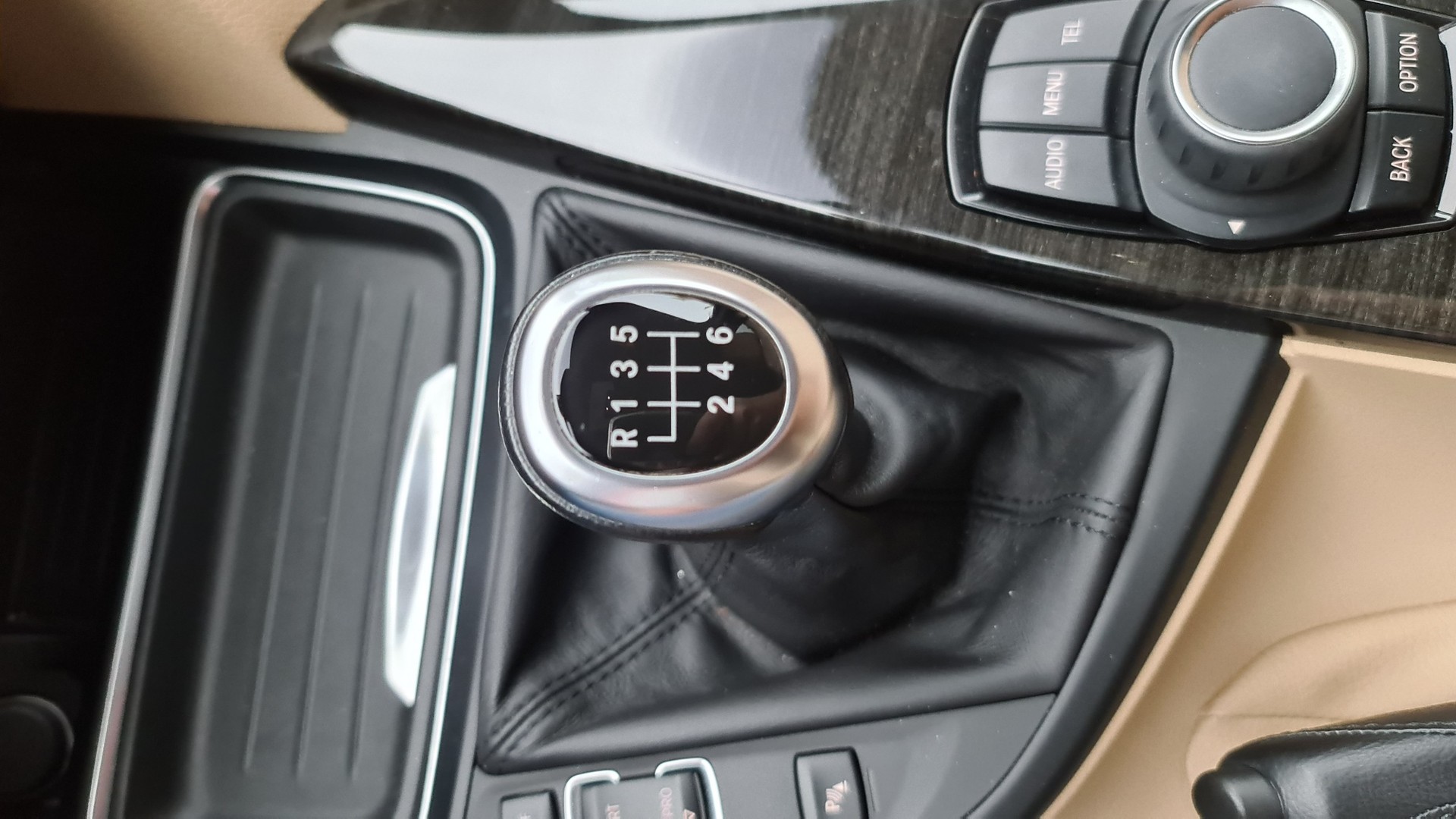 BMW 420i Gran Coupé xDrive Luxury Line-image-22