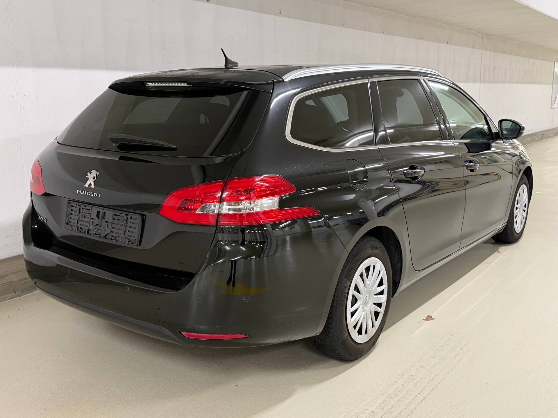 PEUGEOT 308 SW 1.2 THP Féline Automatic-image-4
