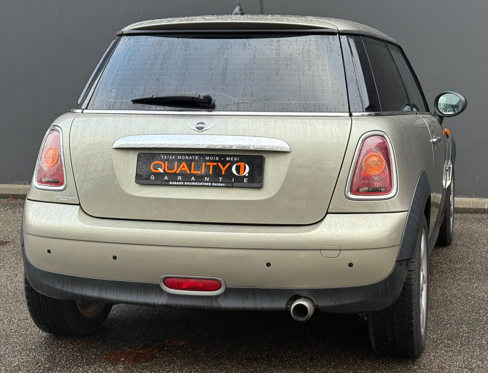 MINI One-image-2