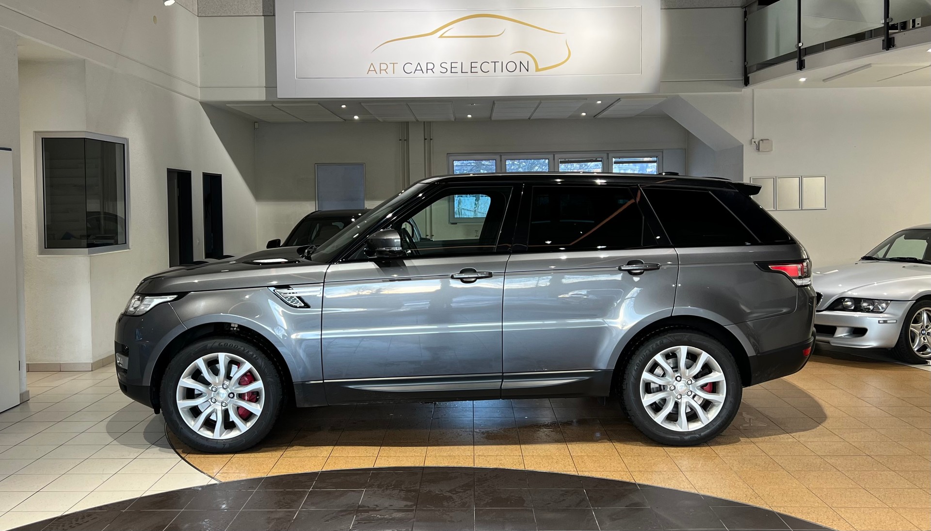 LAND ROVER Range Rover Sport 4.4 SDV8 HSE Dynamic Automatic *340 PS*-image-1