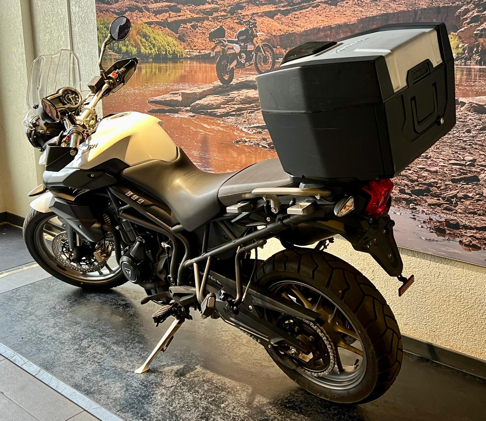 TRIUMPH Tiger 800 ABS-image-4