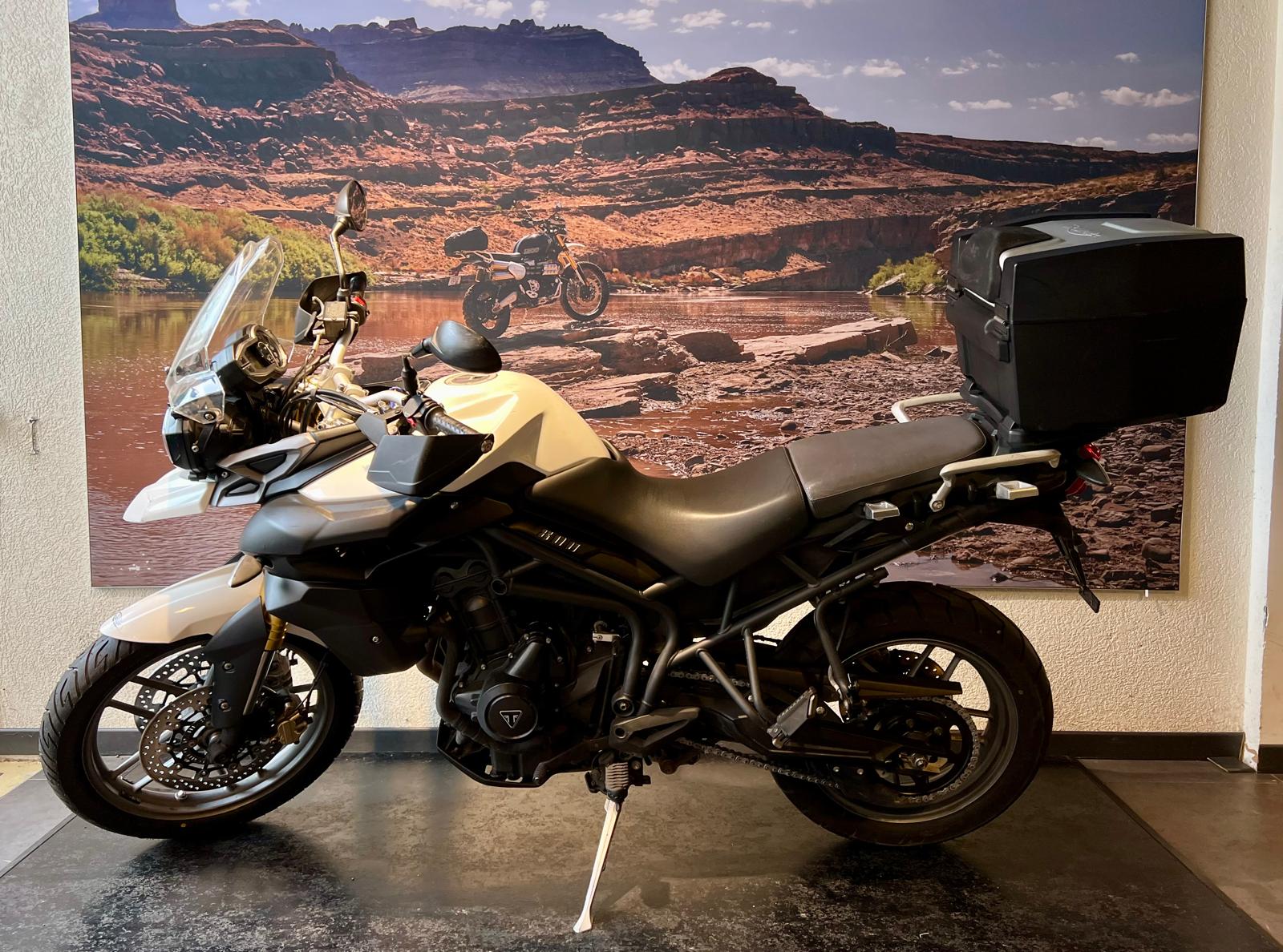 TRIUMPH Tiger 800 ABS-showroom-element-3