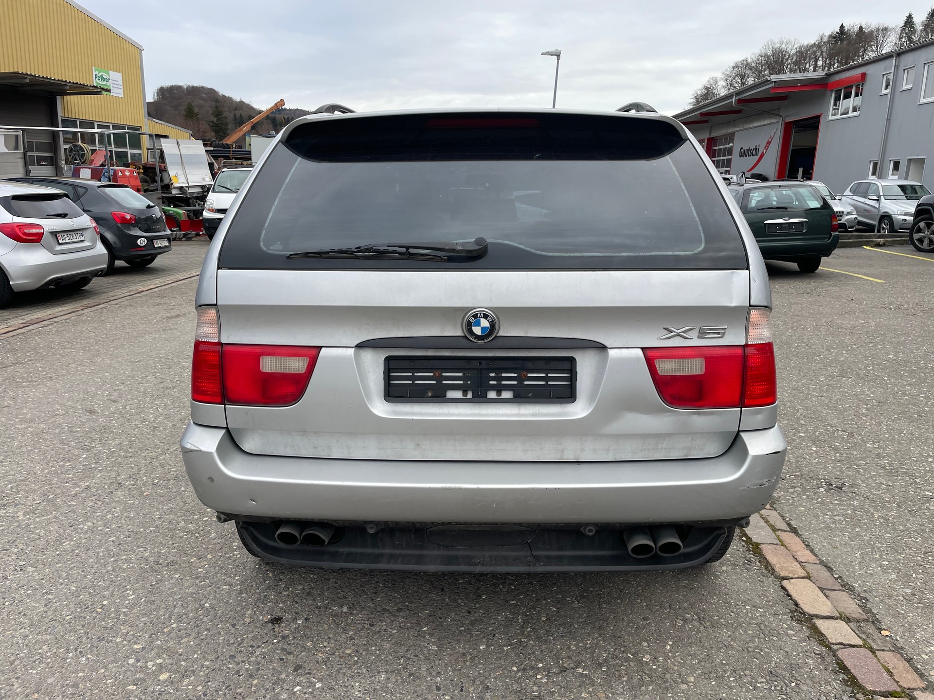 BMW X5 4.4i-image-5