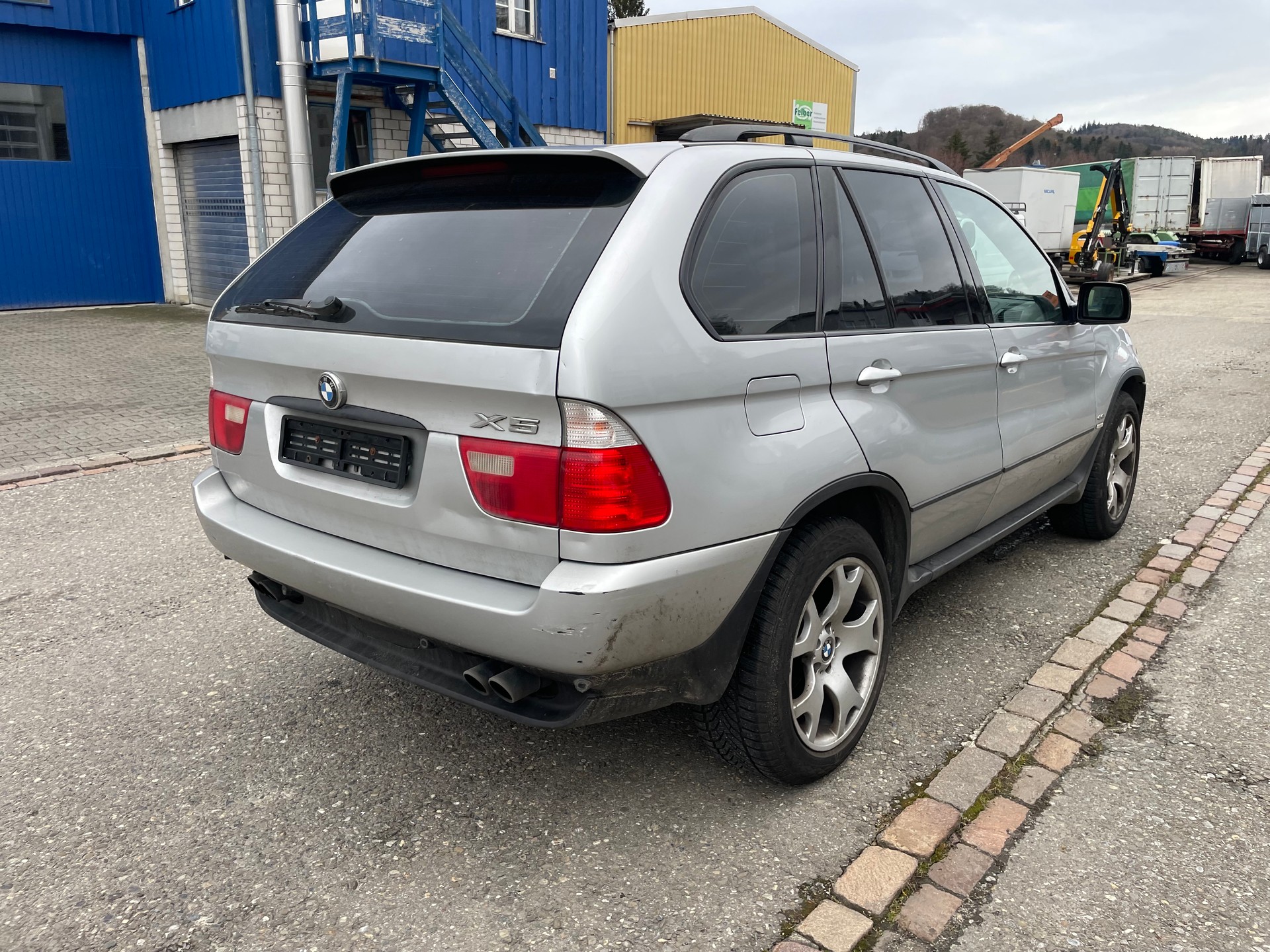 BMW X5 4.4i-image-6