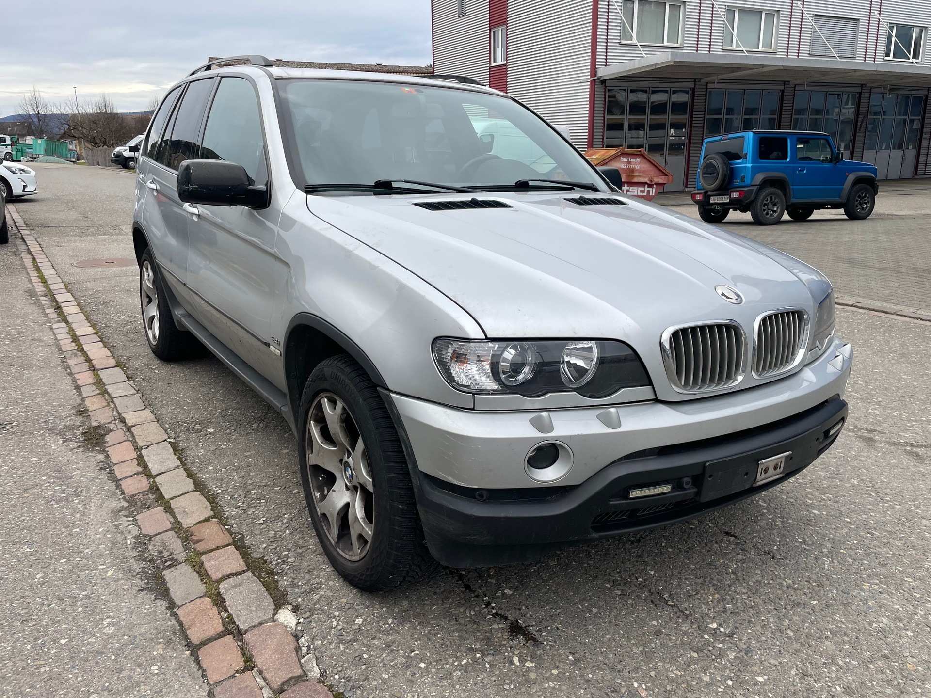 BMW X5 4.4i-image-0