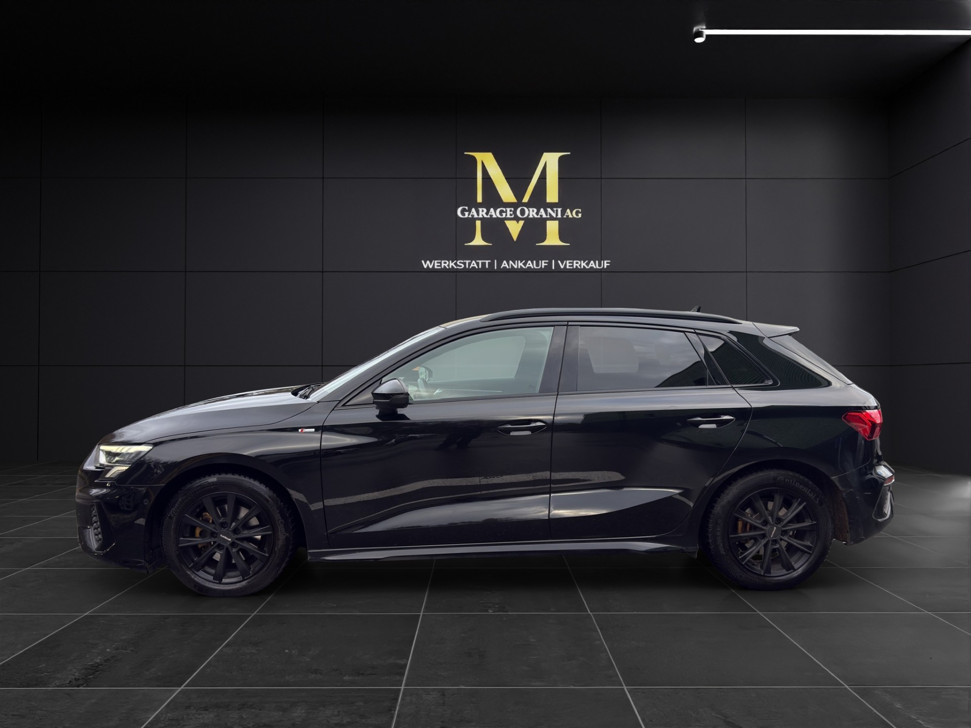 AUDI A3 Sportback 35 TFSI S line S-tronic-showroom-element-1