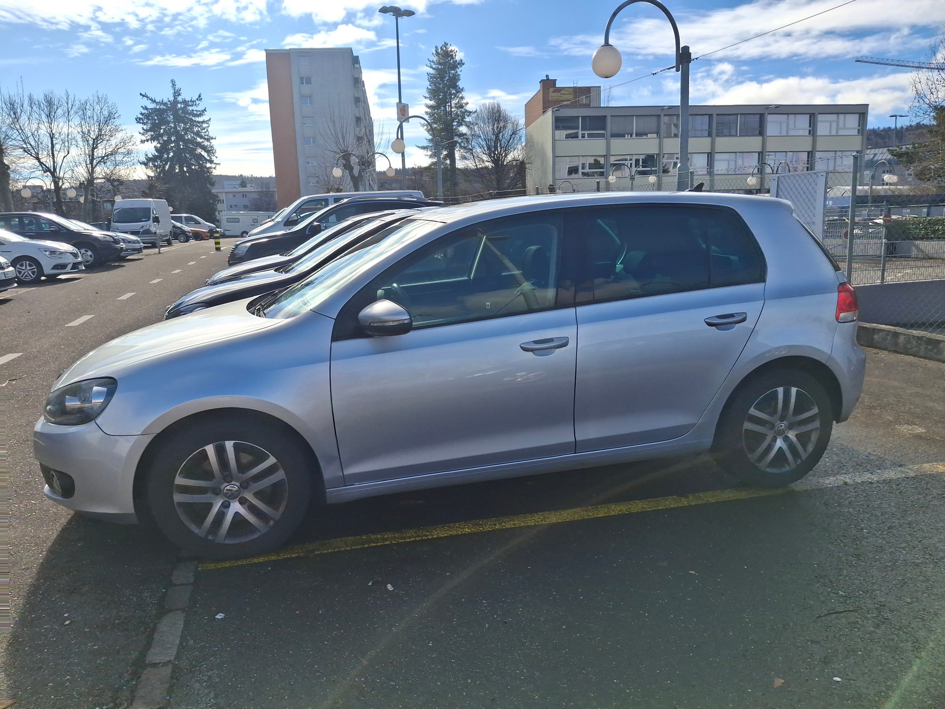 VW Golf 1.4 TSI Highline DSG-image-11
