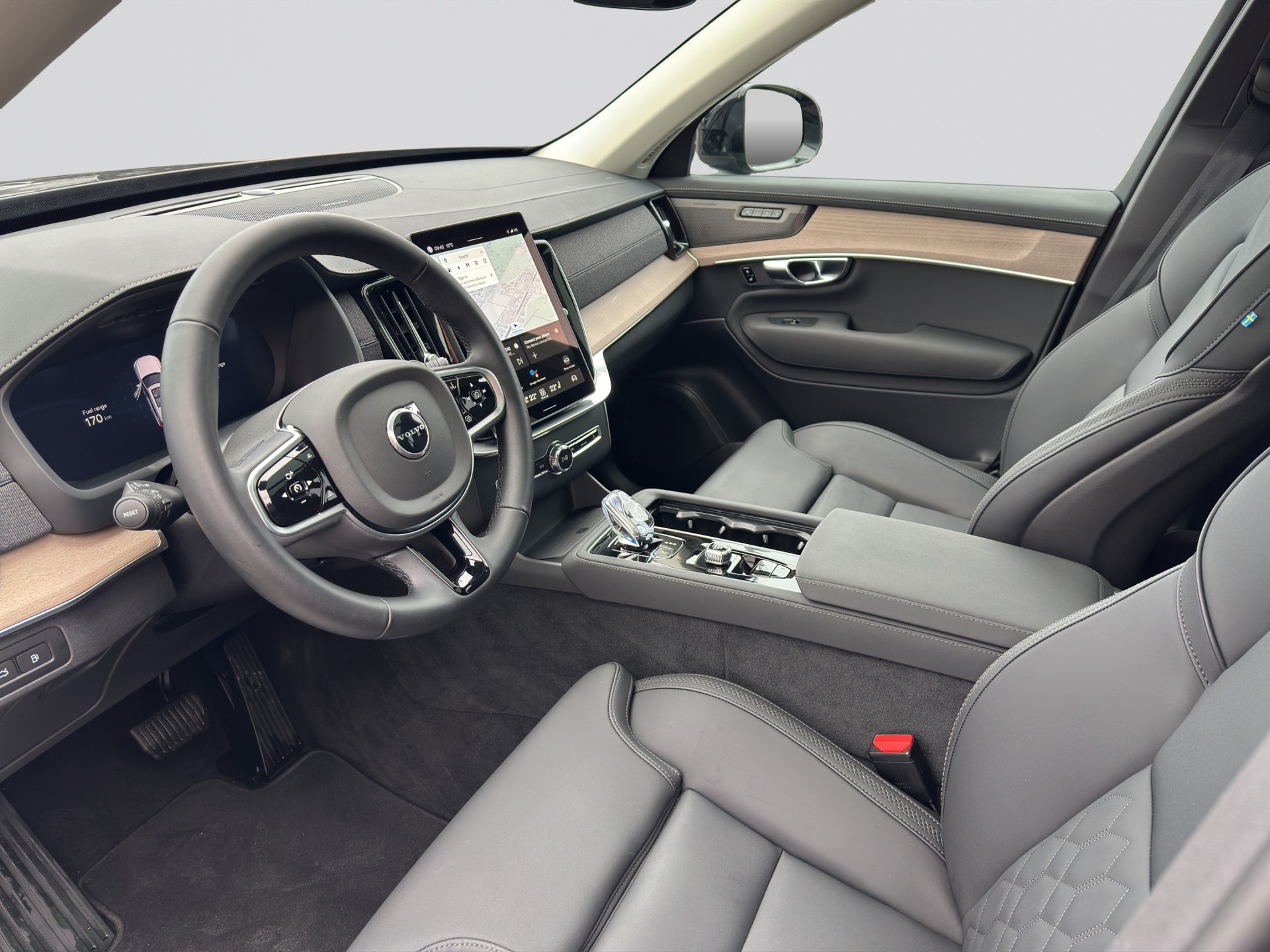 VOLVO XC90 T8 eAWD PluginHybrid Plus Dark Geartronic FACELIFT Black Edition-image-6
