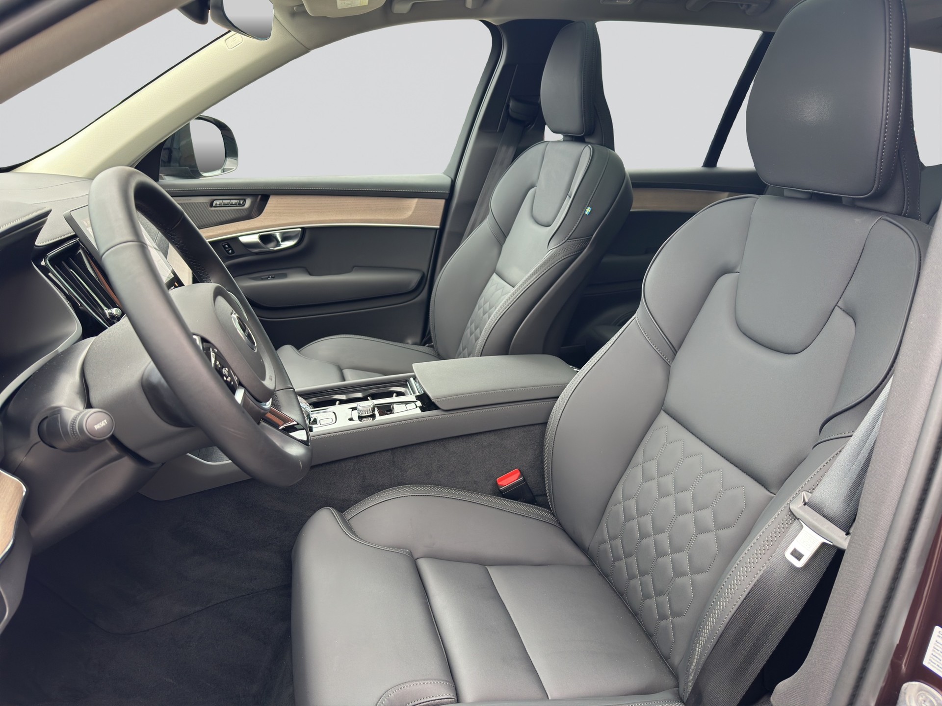 VOLVO XC90 T8 eAWD PluginHybrid Plus Dark Geartronic FACELIFT Black Edition-image-5