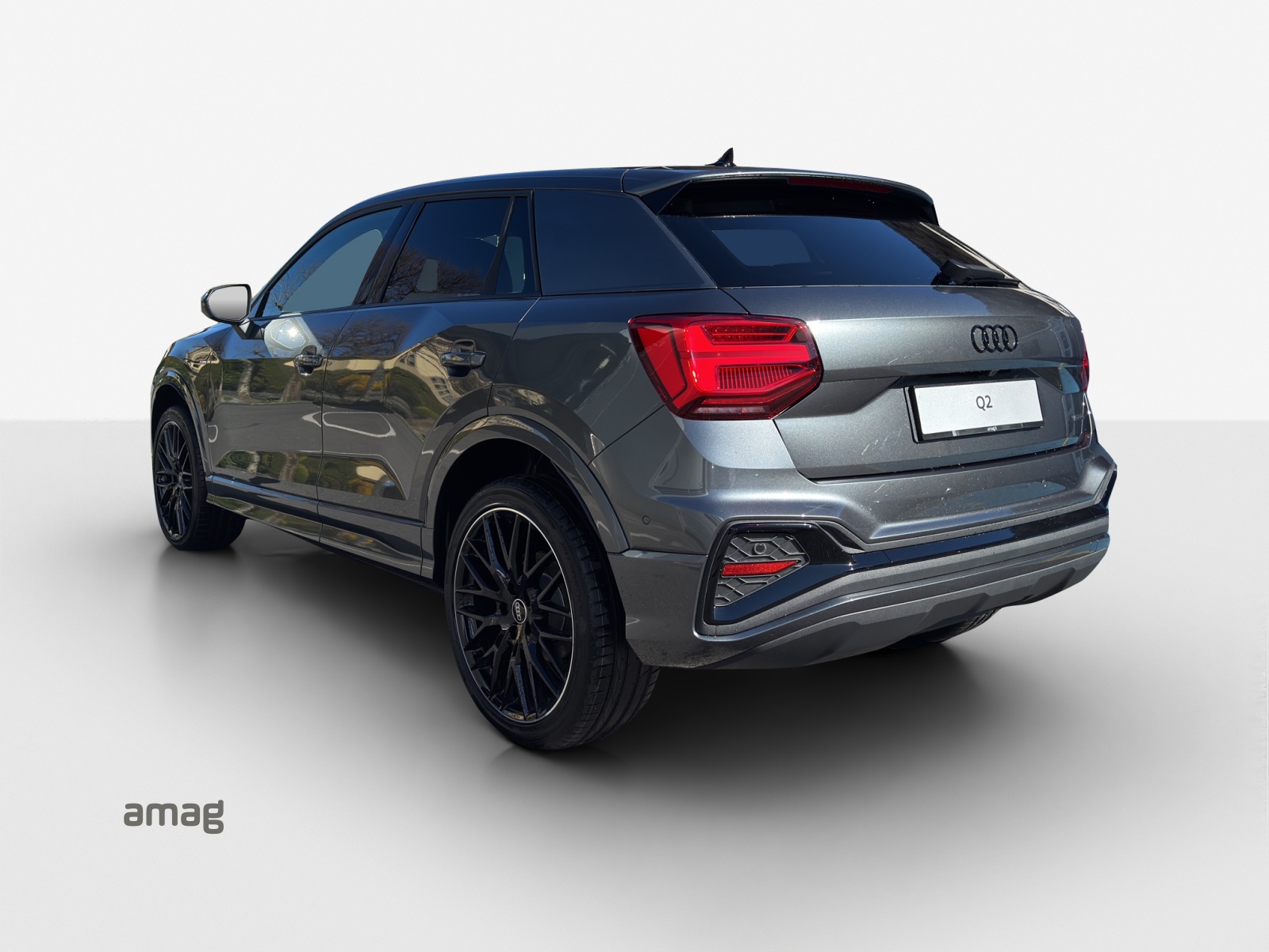 AUDI Q2 40 TFSI S line Attraction quattro S-tronic-image-2