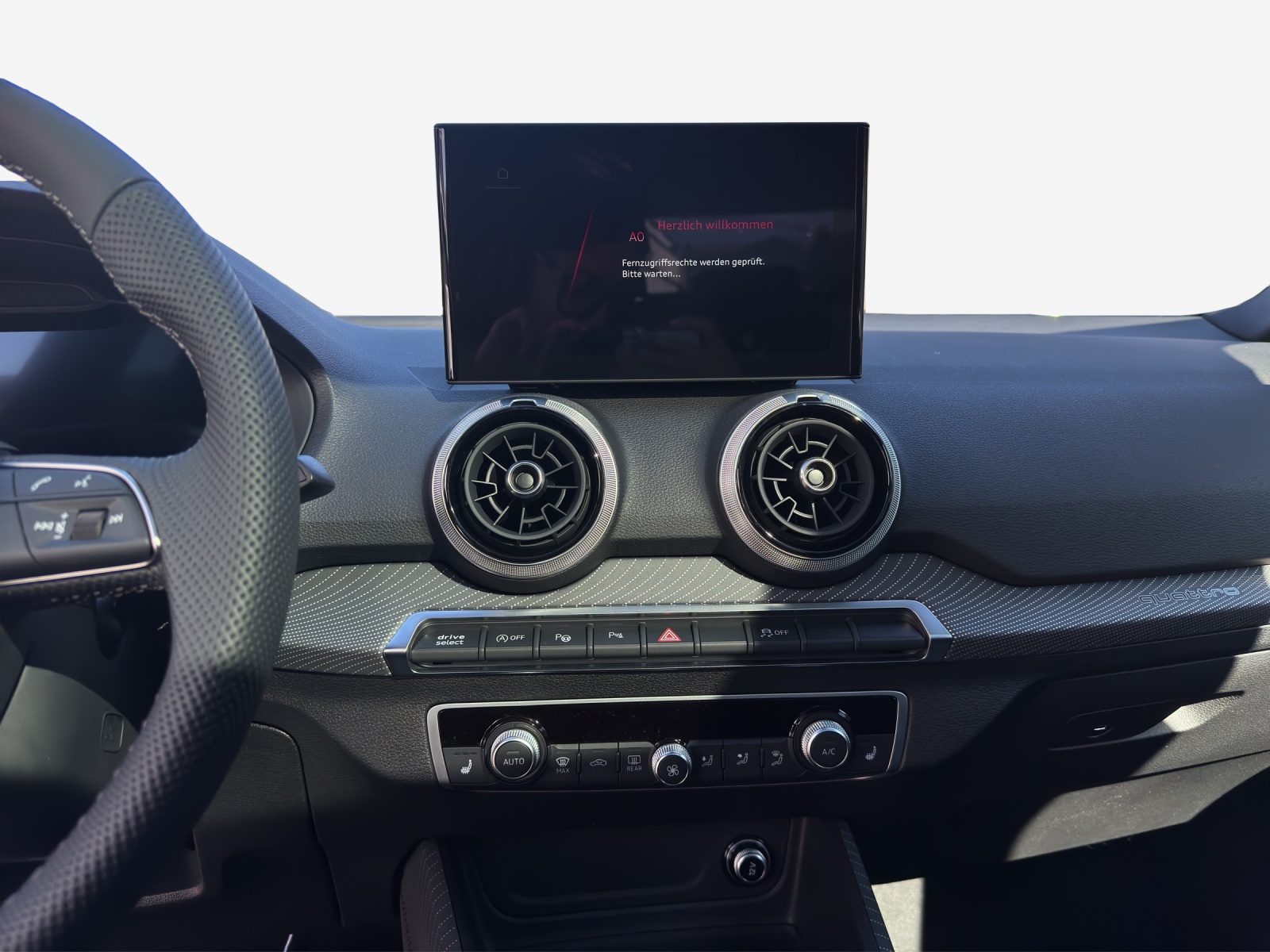 AUDI Q2 40 TFSI S line Attraction quattro S-tronic-image-10