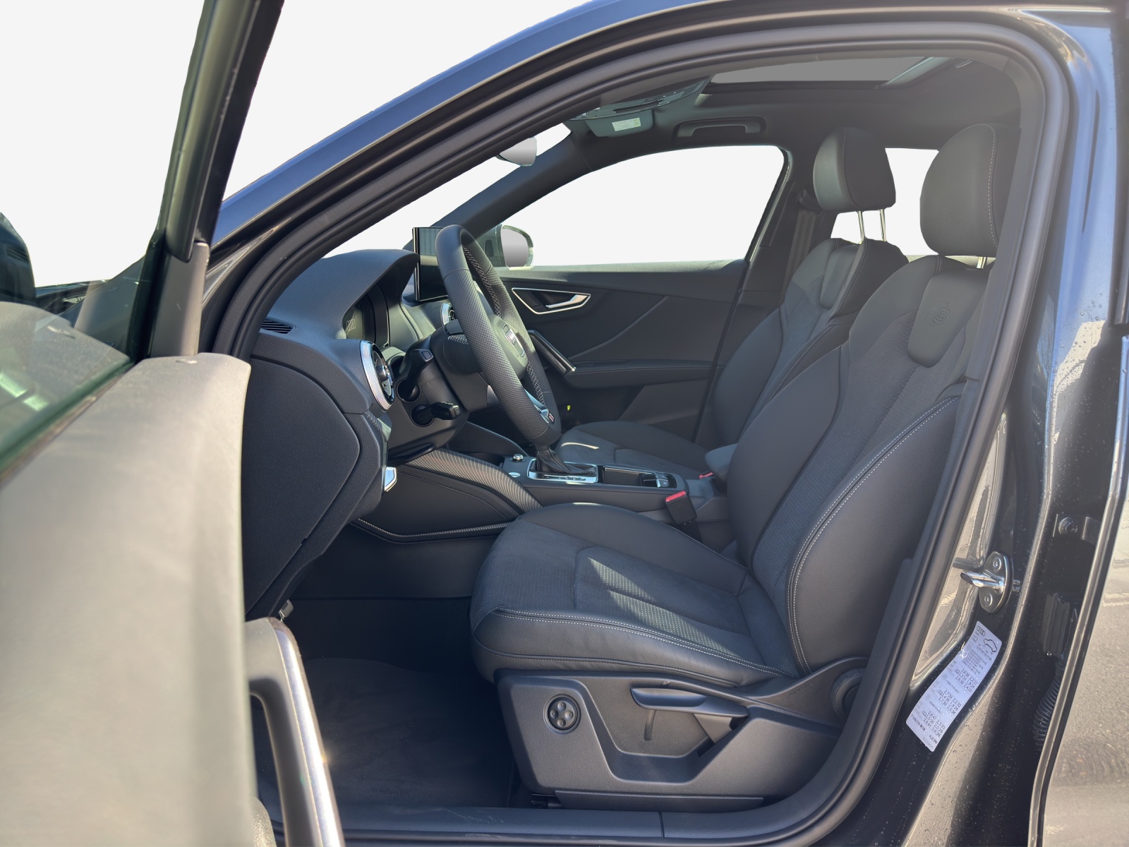 AUDI Q2 40 TFSI S line Attraction quattro S-tronic-image-7