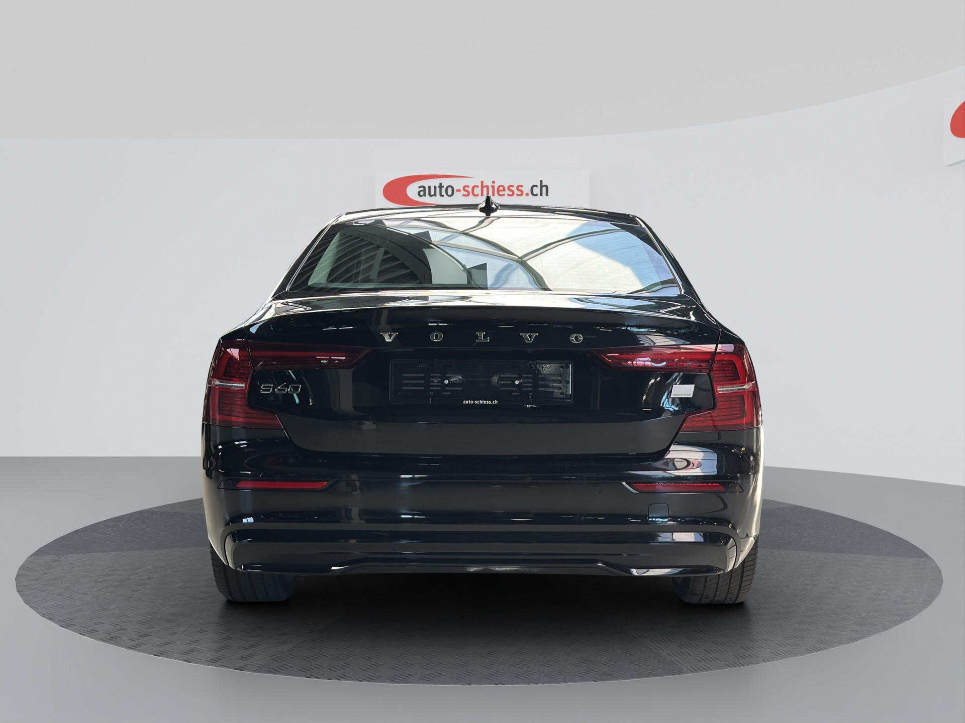 VOLVO S60 T8 e AWD Ultimate Dark Geartronic-image-3
