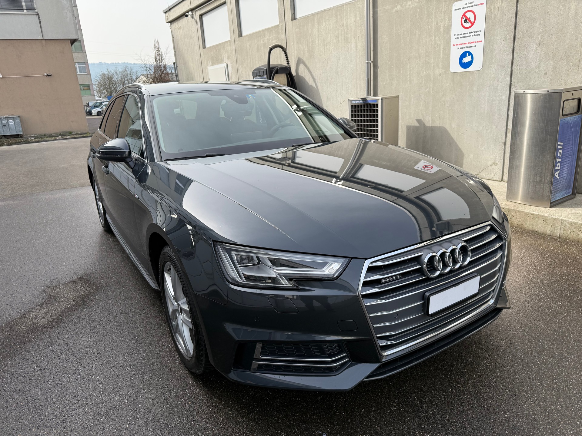 AUDI A4 Avant 2.0 TDI quattro S-tronic *S-Line *CH Fahrzeug * Frisch Ab MFK *Tempomat *Zwei Schlüssel *8 Fach bereift-image-2