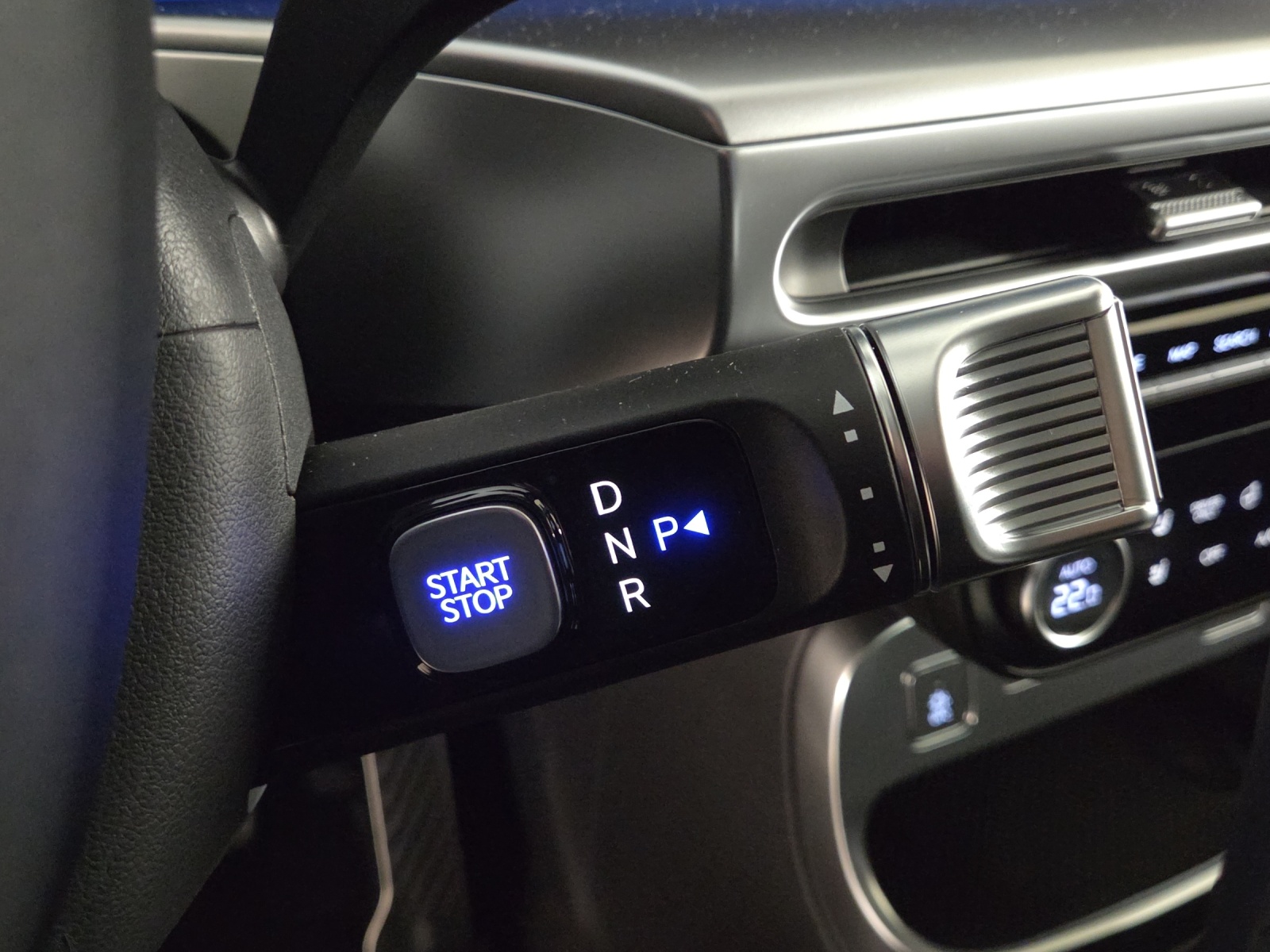 HYUNDAI Ioniq 9 110kWh Vertex Caligraphy 4WD-image-16