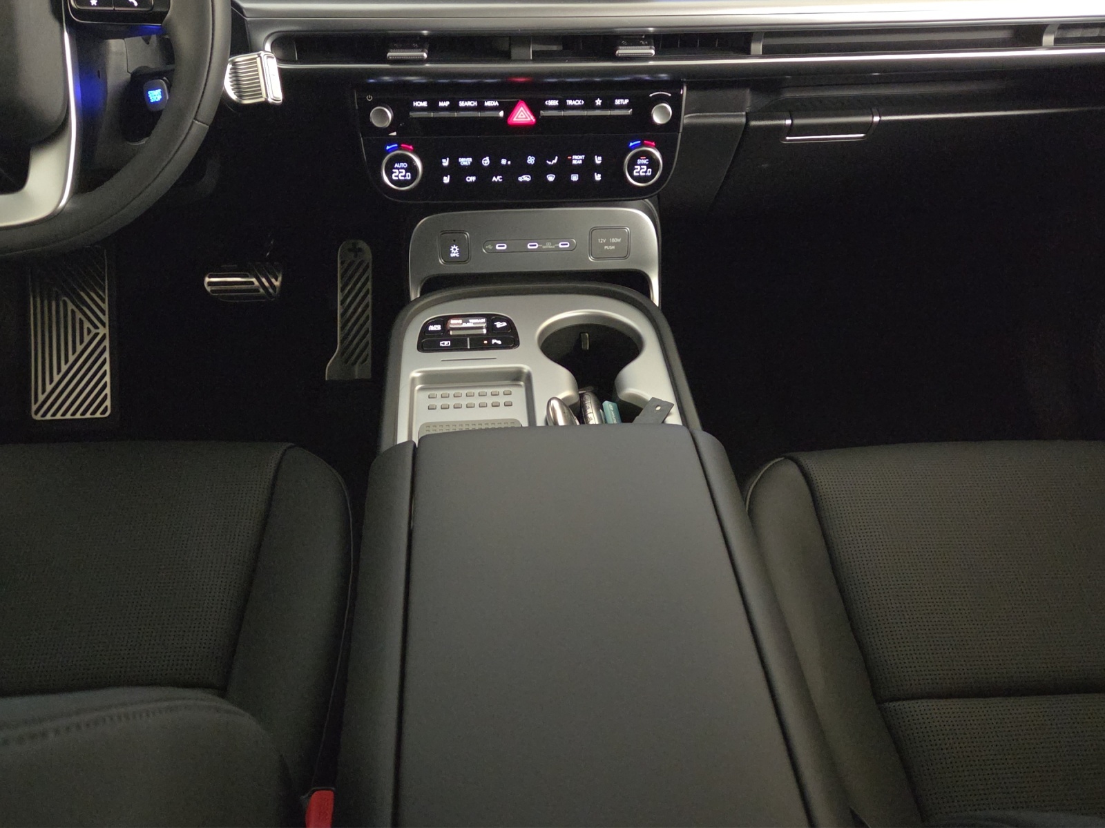 HYUNDAI Ioniq 9 110kWh Vertex Caligraphy 4WD-image-18