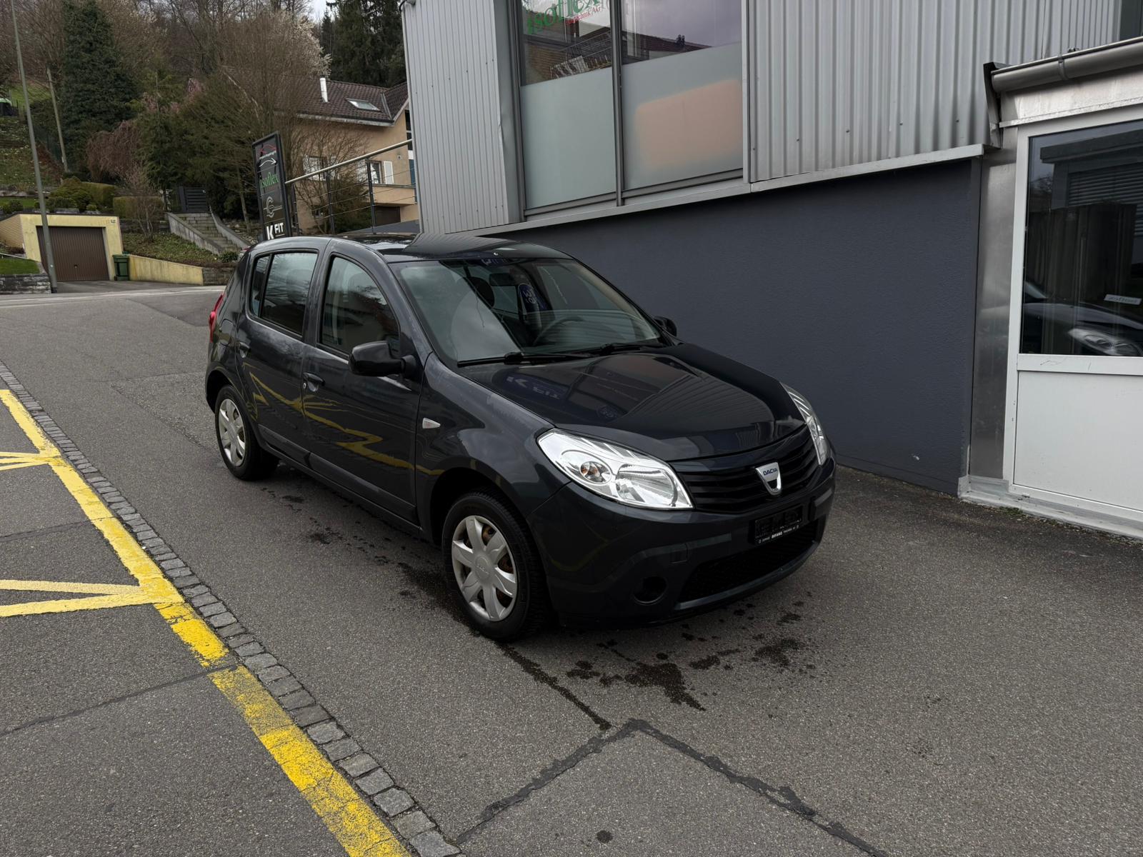 DACIA Sandero 1.2 Ambiance-image-0