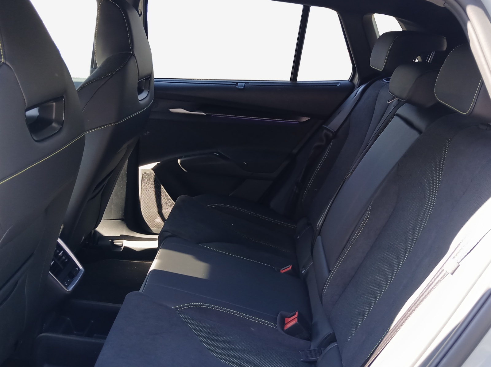 SKODA Elroq RS 4x4-image-11