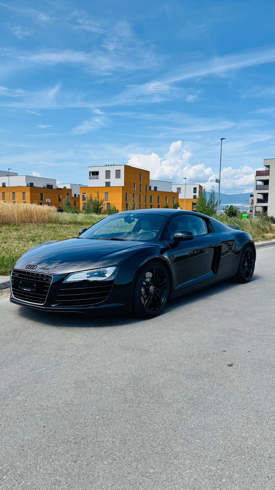 AUDI R8 Coupé 4.2-image-1