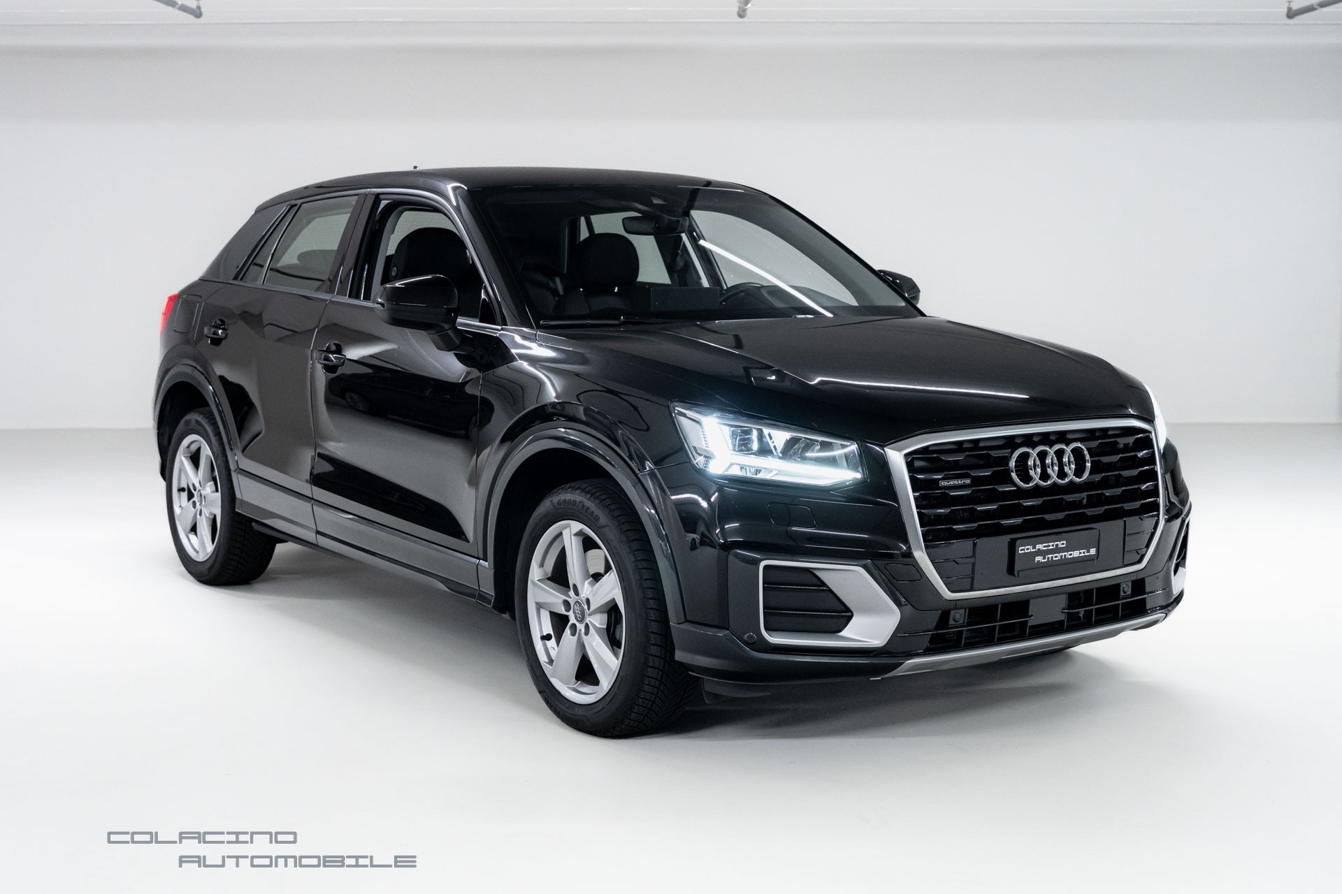 AUDI Q2 40 TFSI Sport quattro S-tronic-showroom-element-2