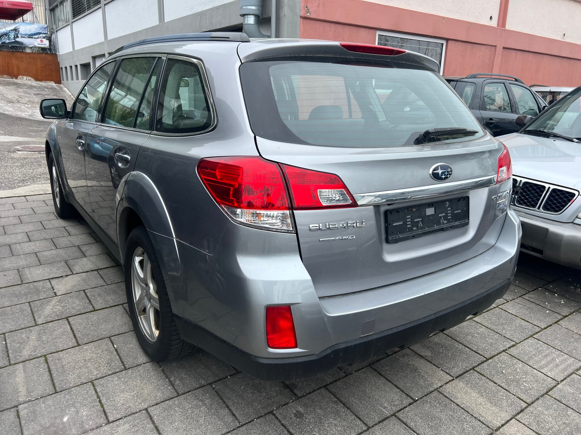 SUBARU Outback 2.0D Limited AWD-image-1