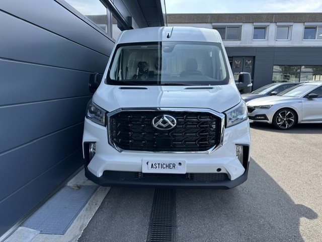 MAXUS Deliver 9-showroom-element-1