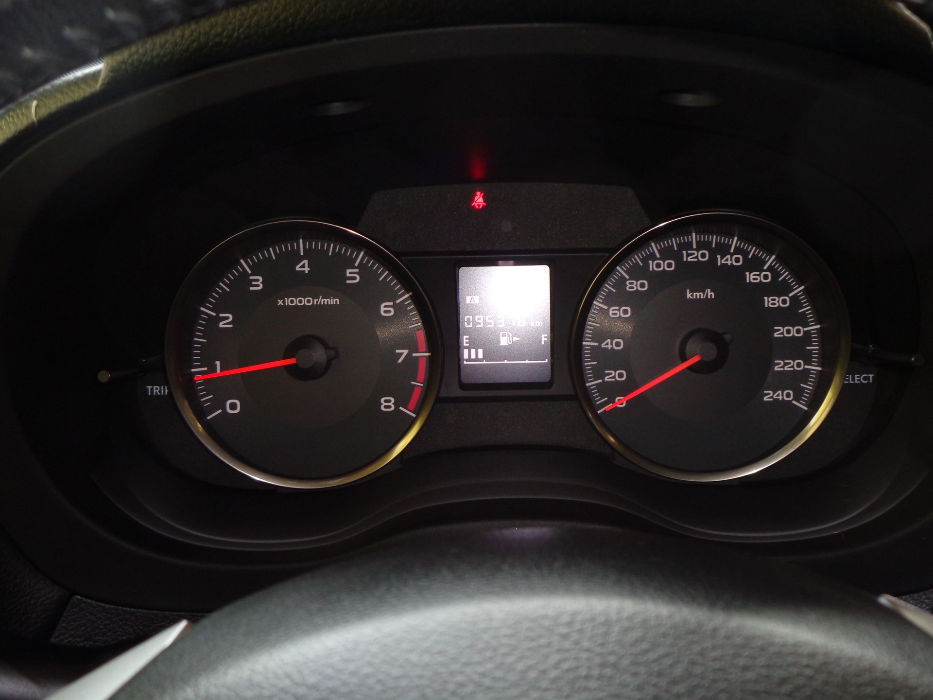 SUBARU XV 2.0 Swiss Three AWD CVT-image-11