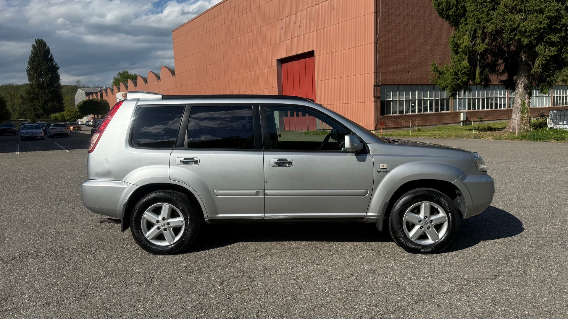 NISSAN X-TRAIL-image-4