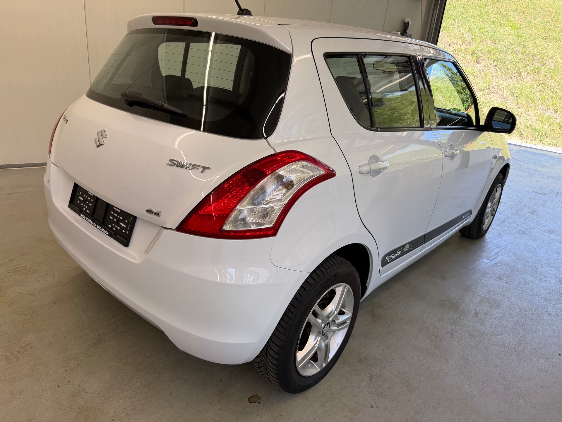 SUZUKI Swift 1.2i 16V GL Top Piz Sulai 4x4-showroom-element-3