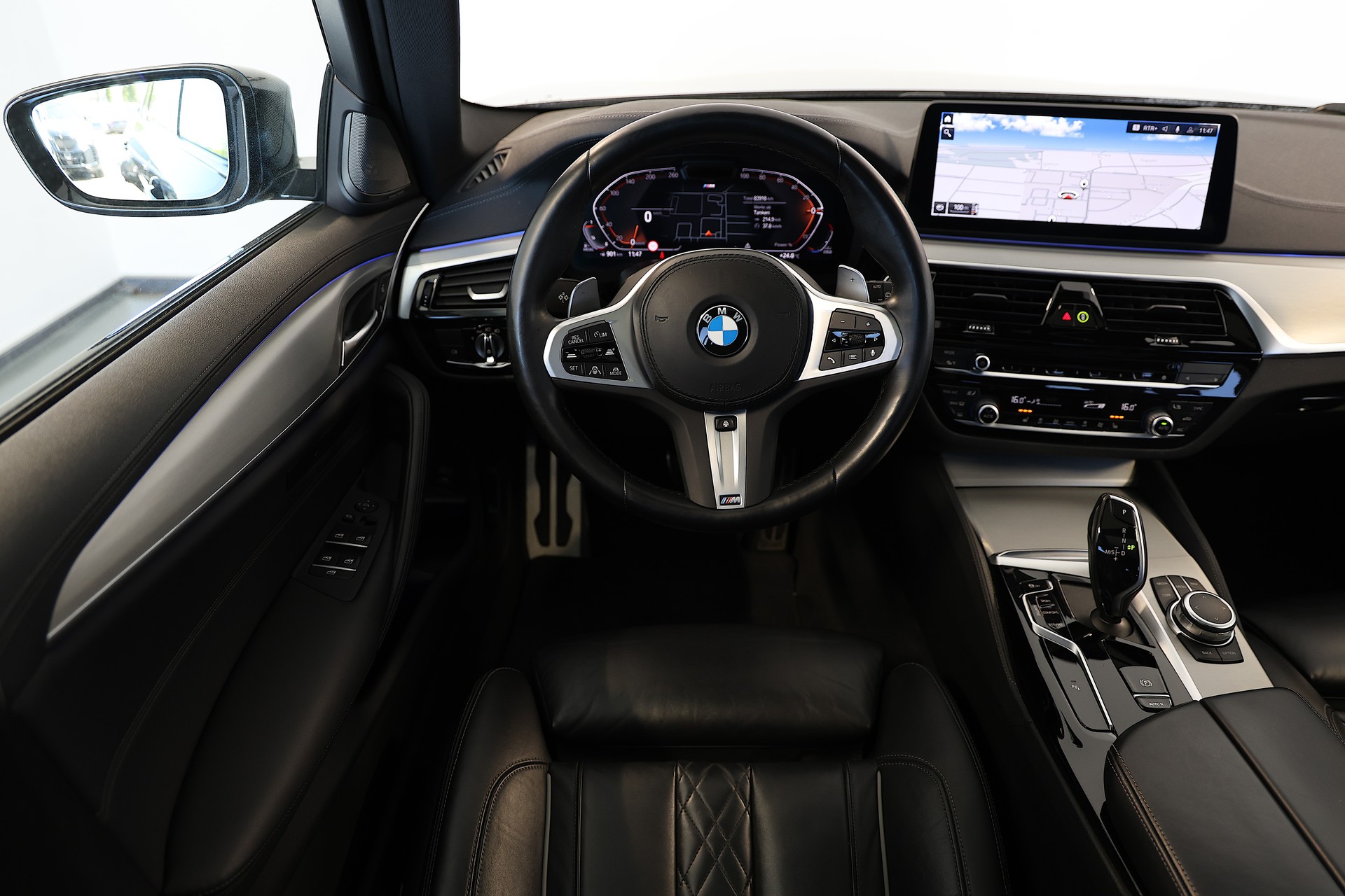 BMW 540d xDrive 48V Touring M Sport Steptronic-image-8