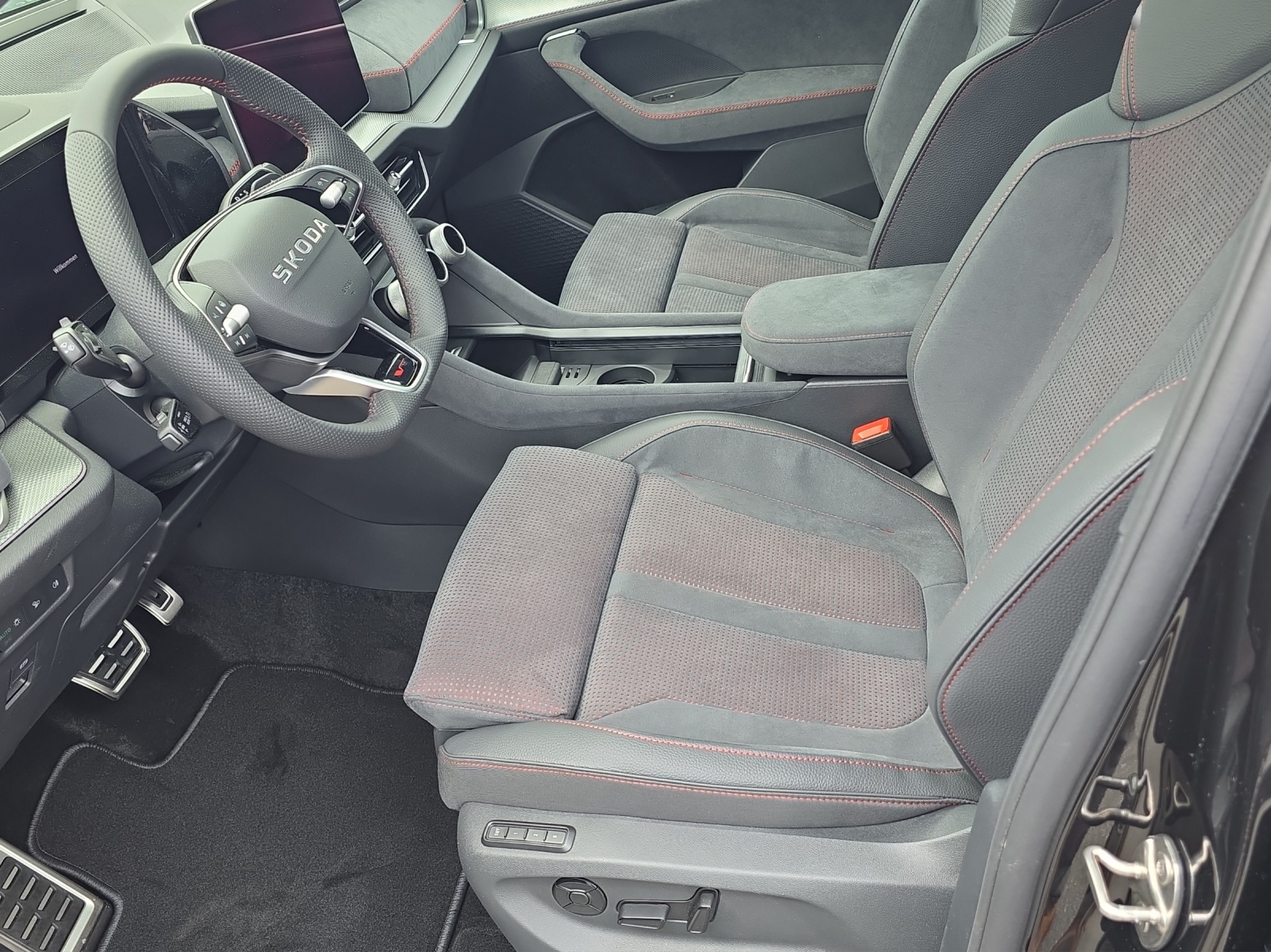 SKODA Kodiaq 2.0 TSI RS 4x4-image-3