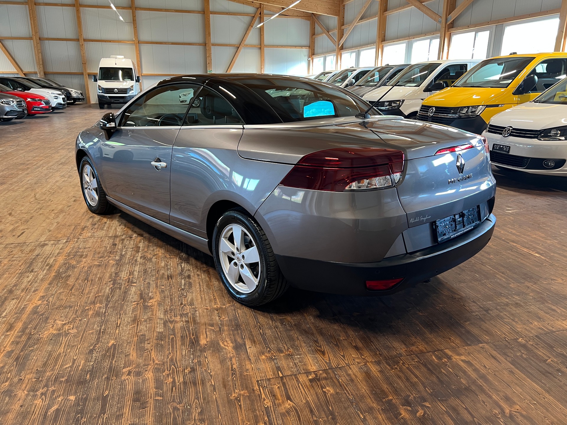 RENAULT Mégane CC 2.0 16V Dynamique CVT-image-6