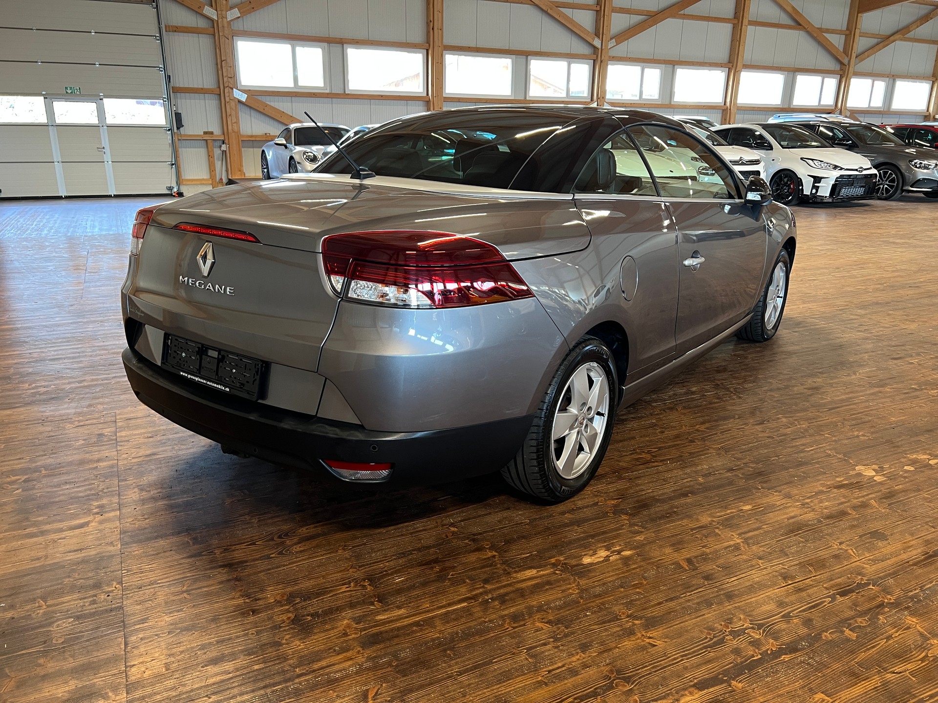 RENAULT Mégane CC 2.0 16V Dynamique CVT-image-4