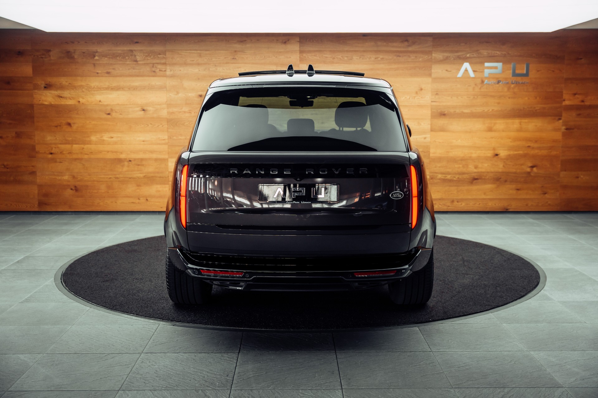 LAND ROVER Range Rover P530 4.4 V8 HSE Automatic-image-19