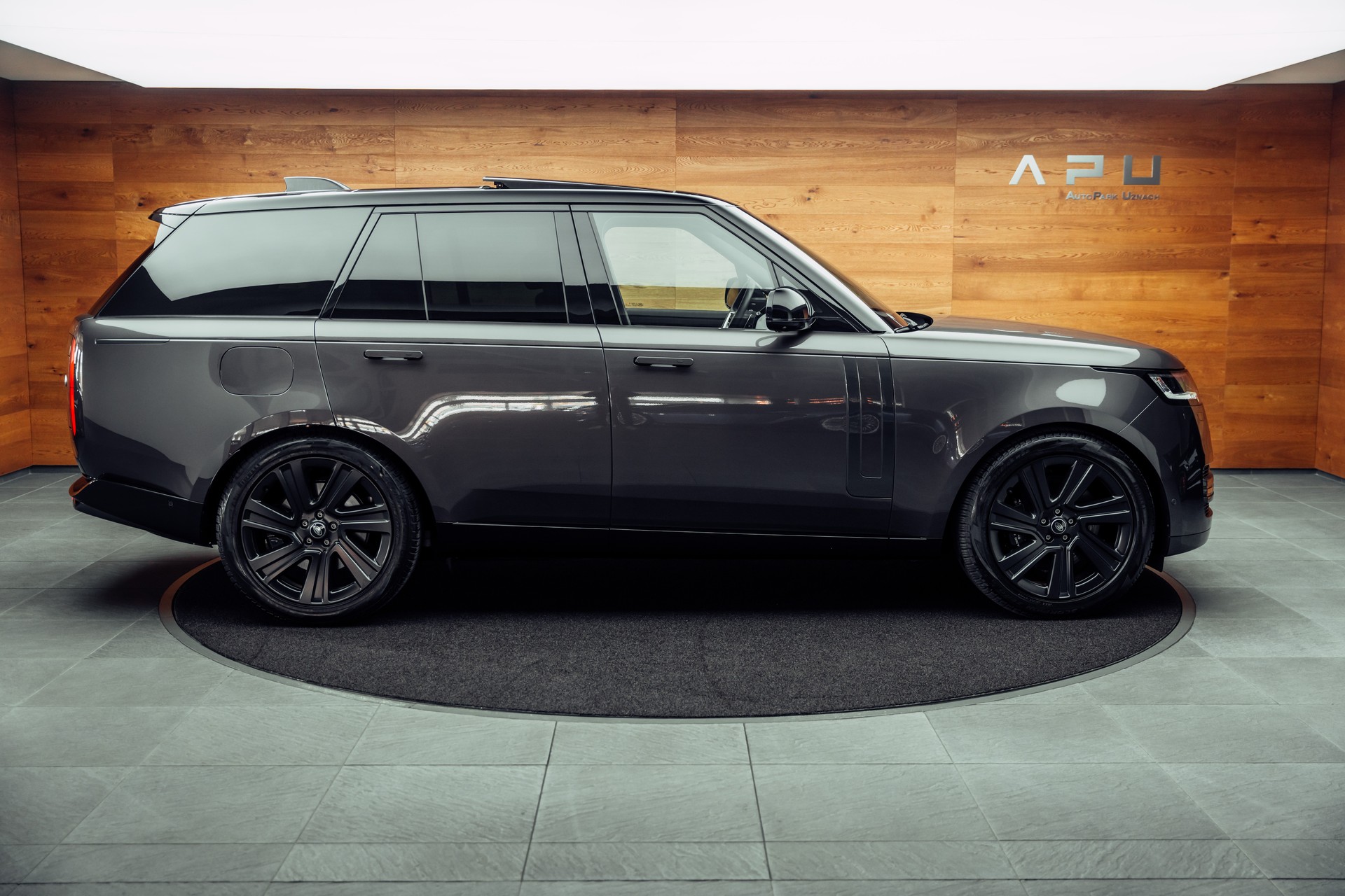 LAND ROVER Range Rover P530 4.4 V8 HSE Automatic-image-10