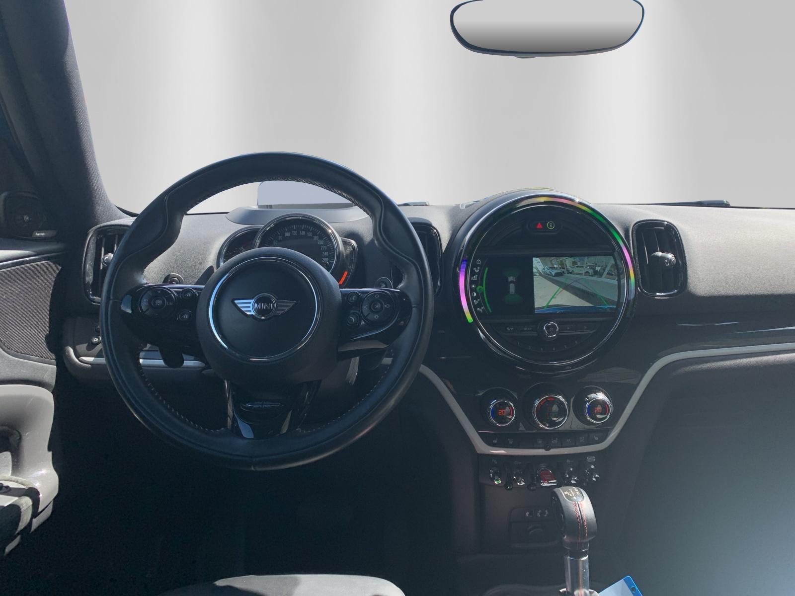 MINI Countryman F60 2.0i Cooper S SAG ALL4-image-9