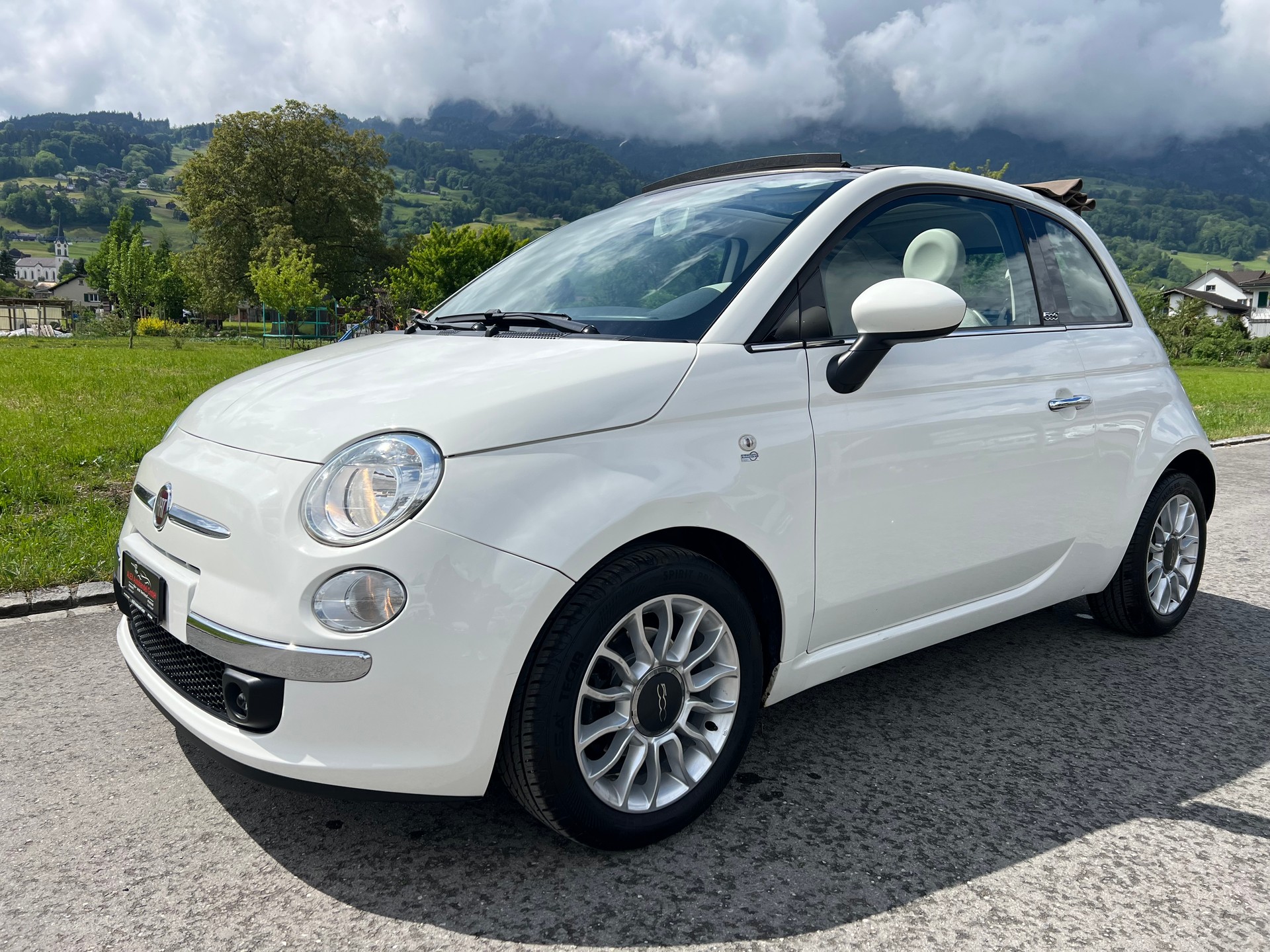 FIAT 500 Cabrio 0.9 Twinair Turbo Lounge Dualogic-image-0